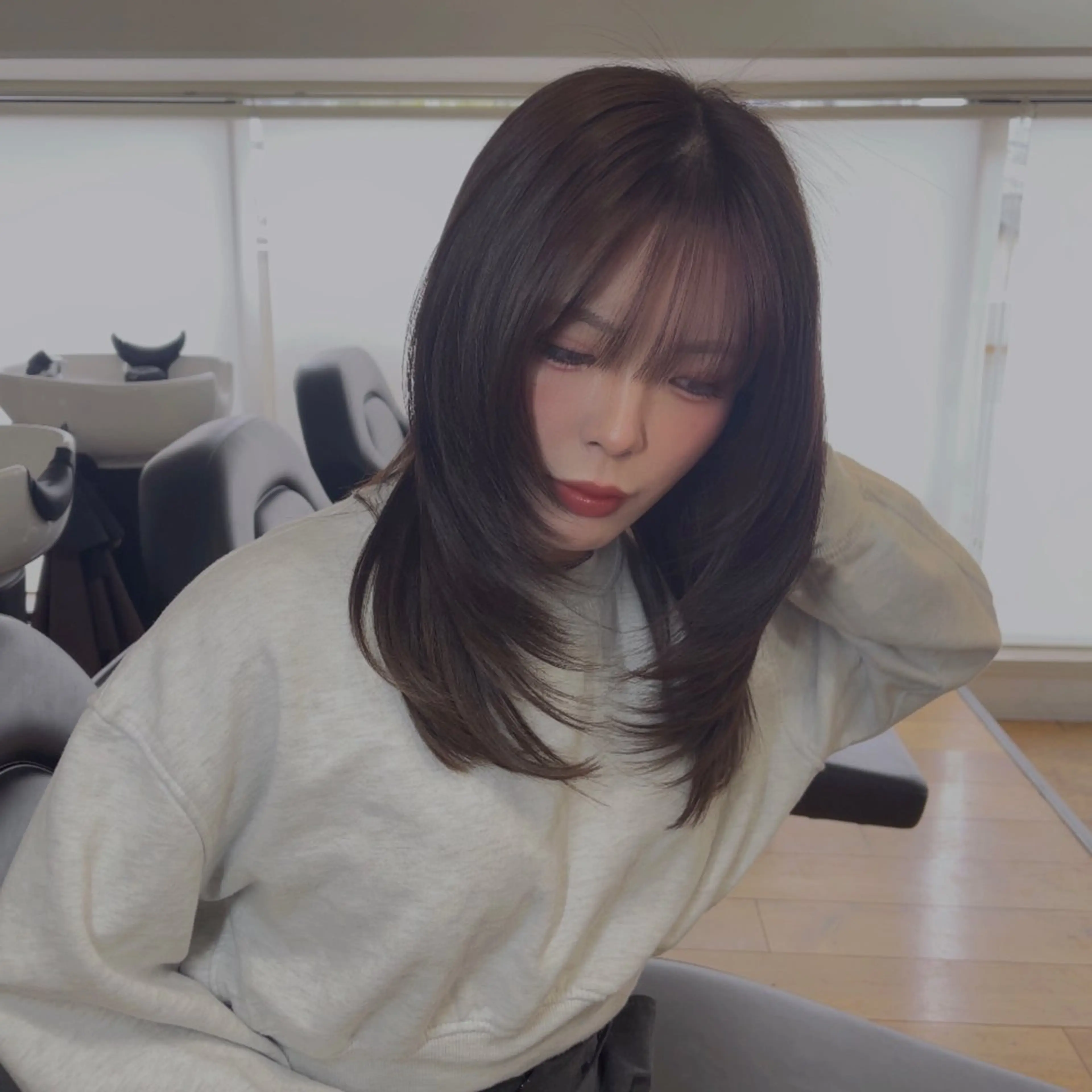 セミロング カット ヘアカラー 🇰🇷韓国人美容師 🇰🇷TAE INのヘアスタイル