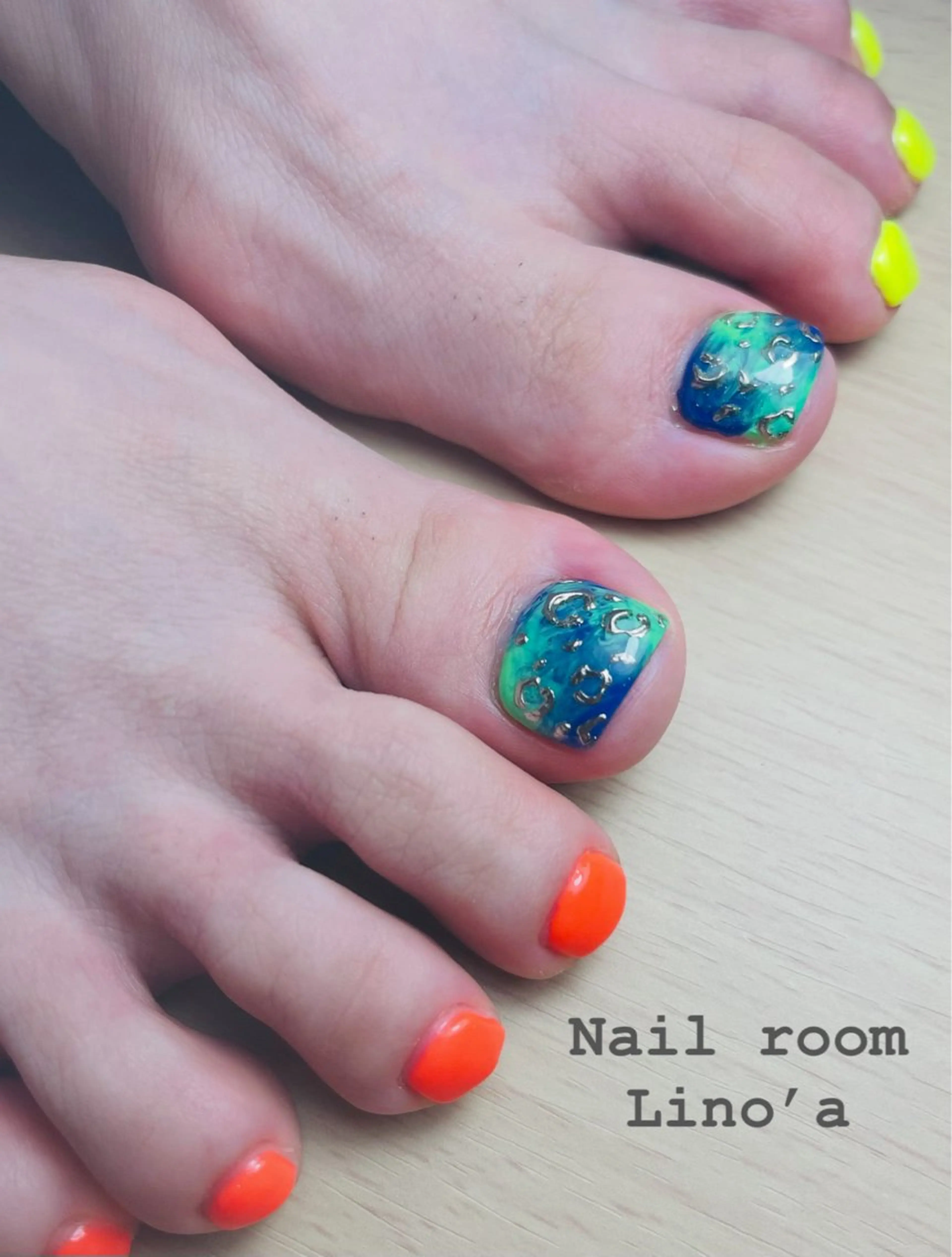 ネイル 大理石ネイル(マーブル) ワンカラーネイル フットネイル Nail room Lino’aのネイルデザイン