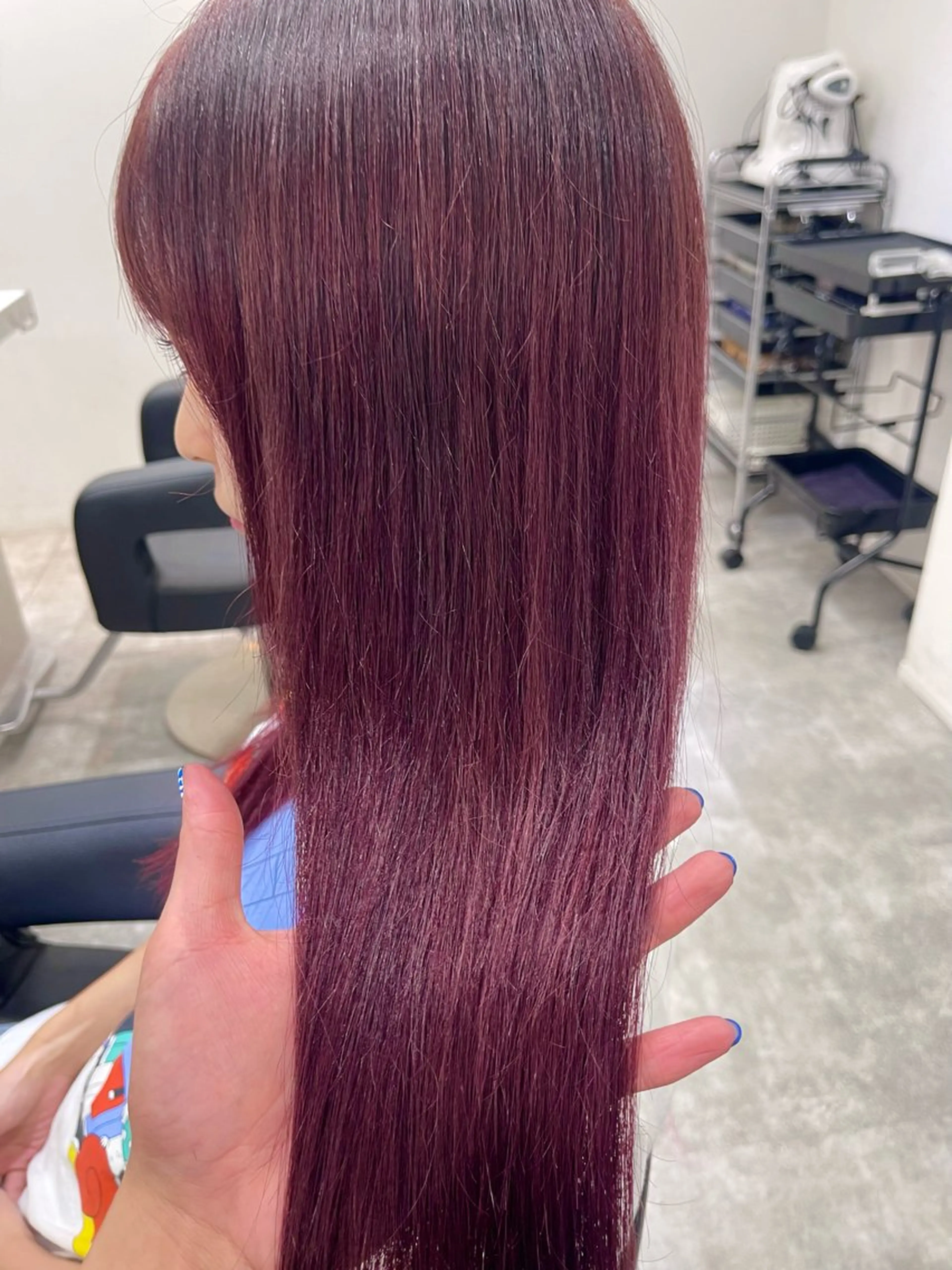 ロング カラー TENSHO 原宿　ハイトーンのヘアスタイル