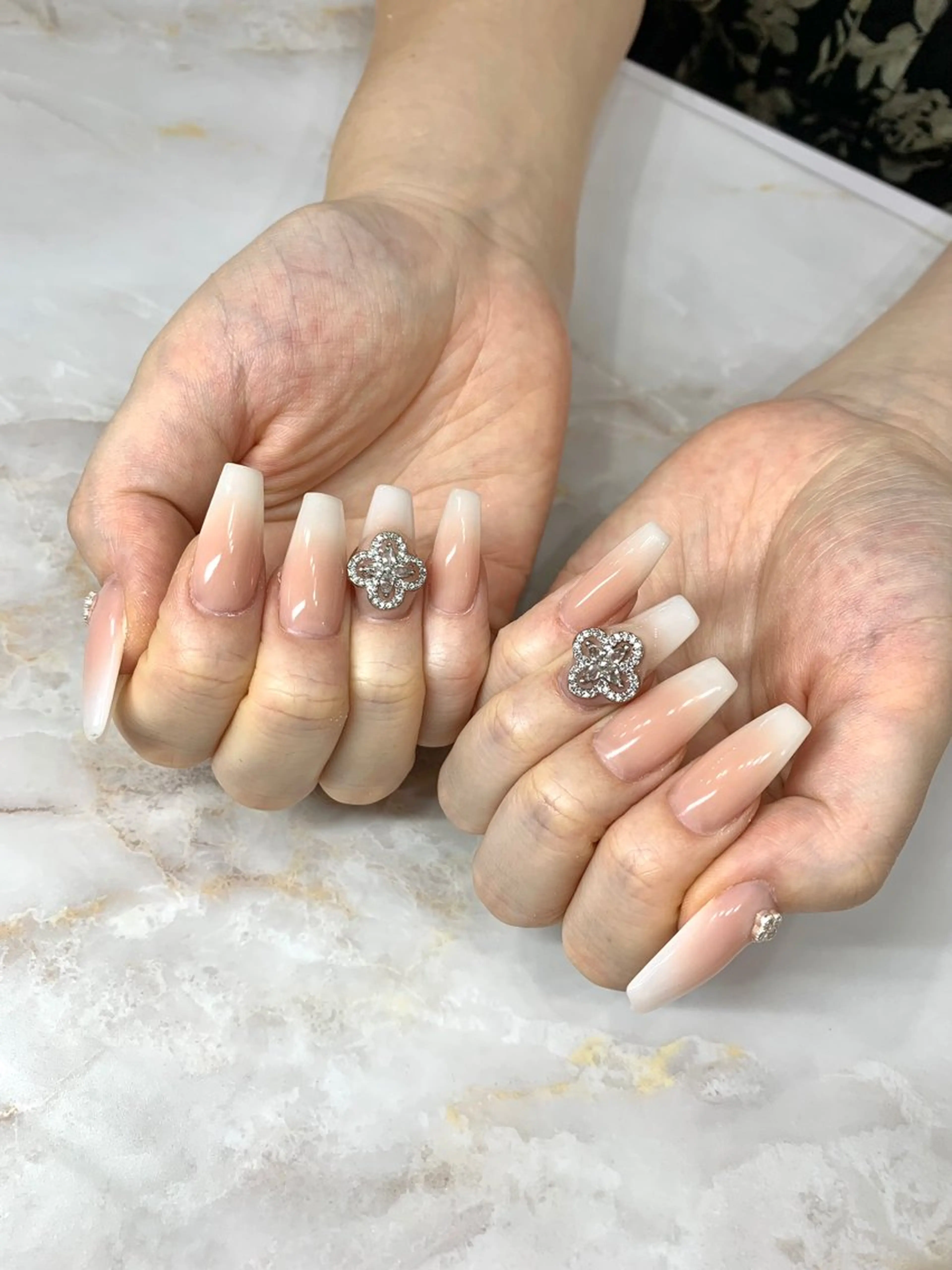 ネイル B3  ネイルシェアサロン所属・Haru Nailのネイルデザイン