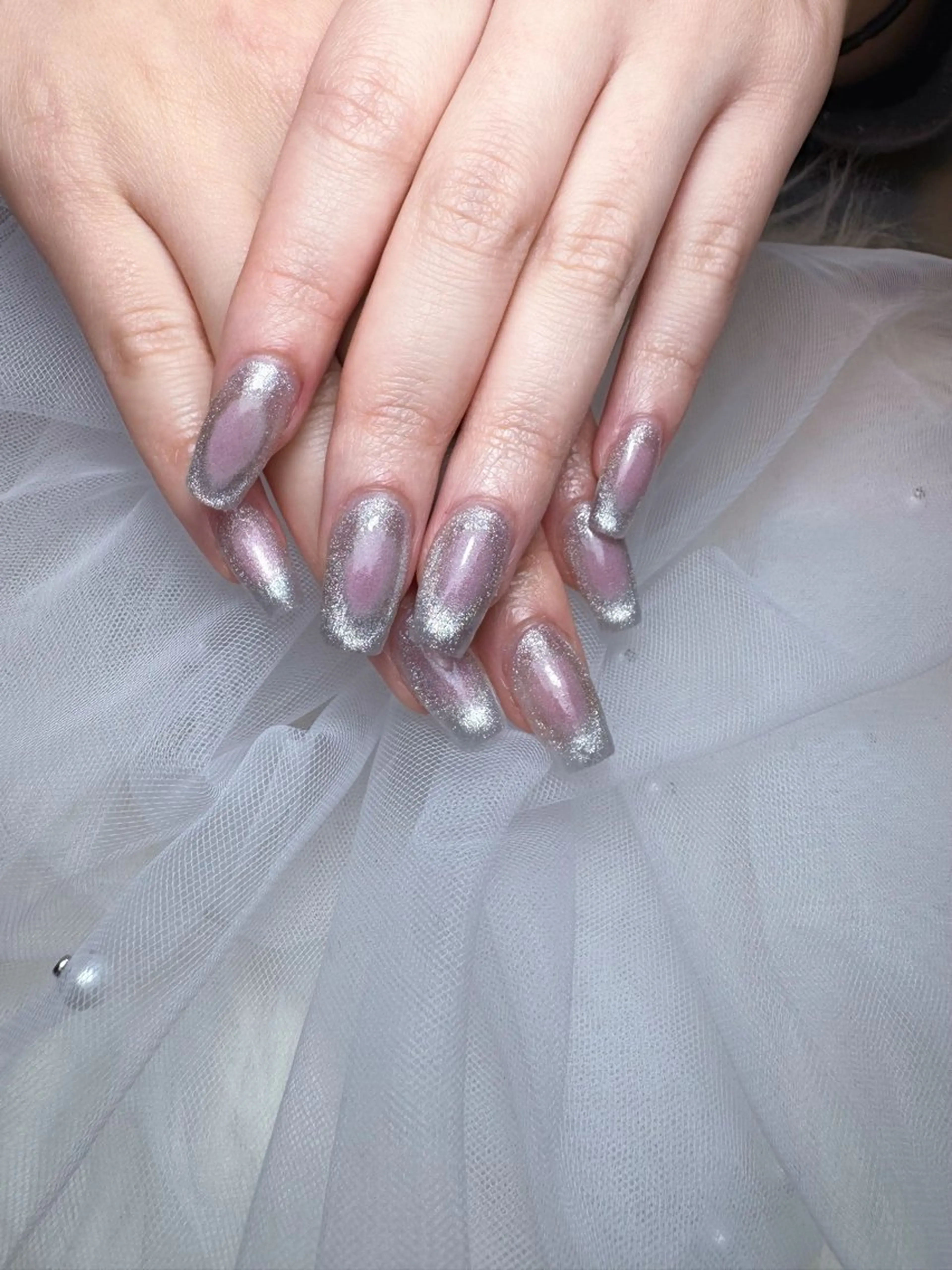 ネイル ブルー チークネイル キラキラネイル ラメ(グリッター) マグネットネイル ハンドネイル K&R Nail所属・Nail Salon K&Rのネイルデザイン