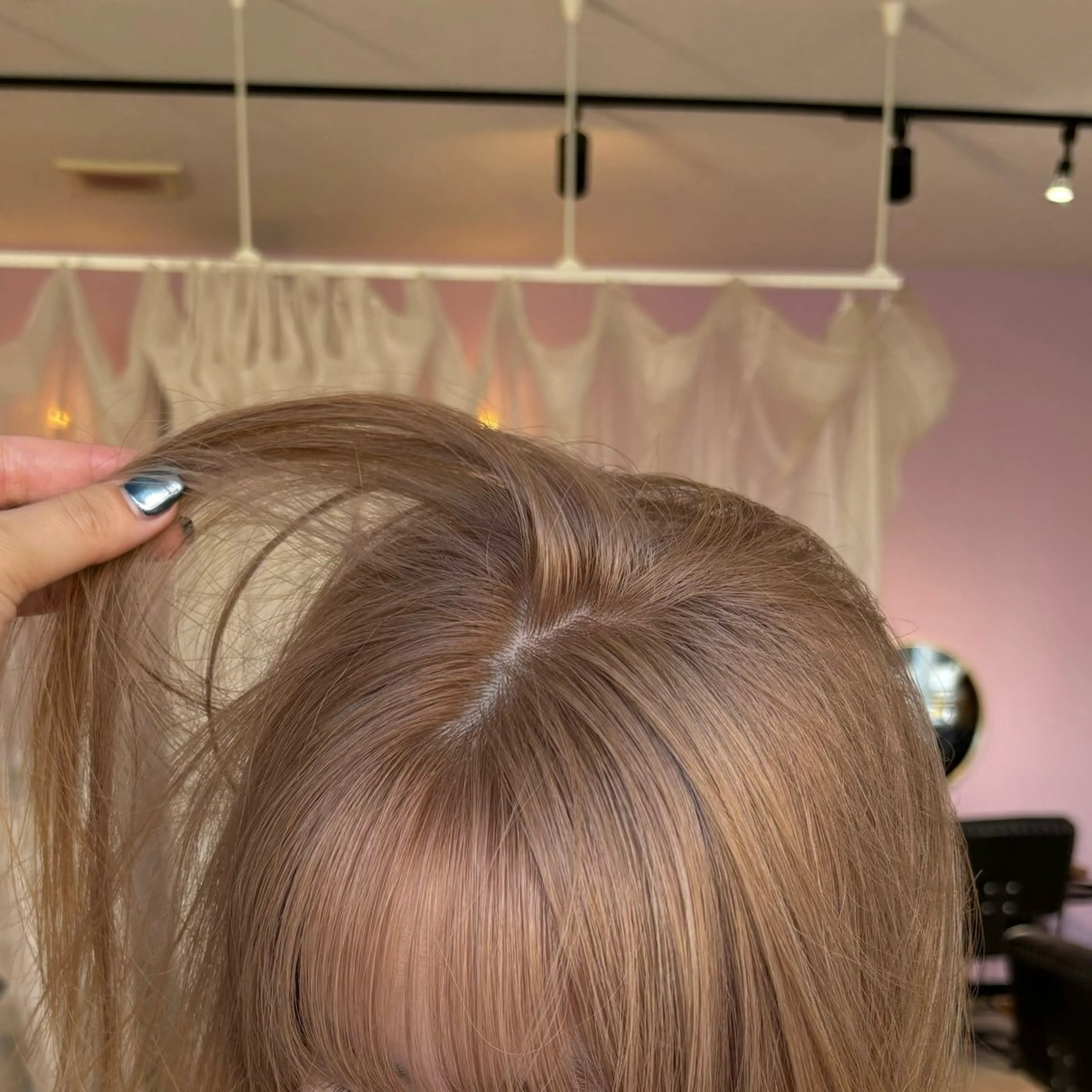 カラー ベージュカラー ミルクティーベージュ MATTY azusaのヘアスタイル