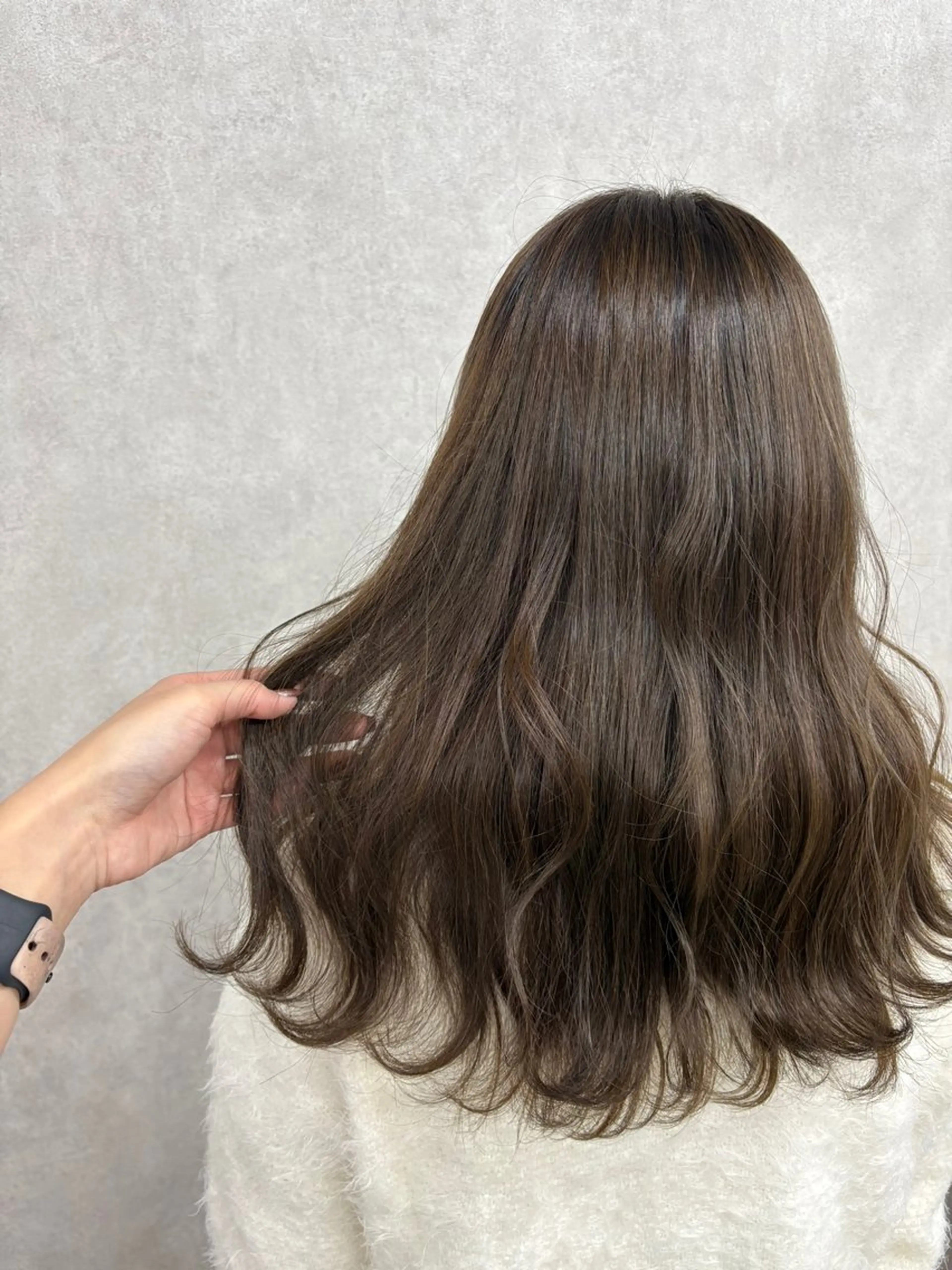 ロング カット ヘアカラー トリートメント ヘッドスパ 🩶西 雪乃/透明感 🫧/赤み消し✨🩶のヘアスタイル
