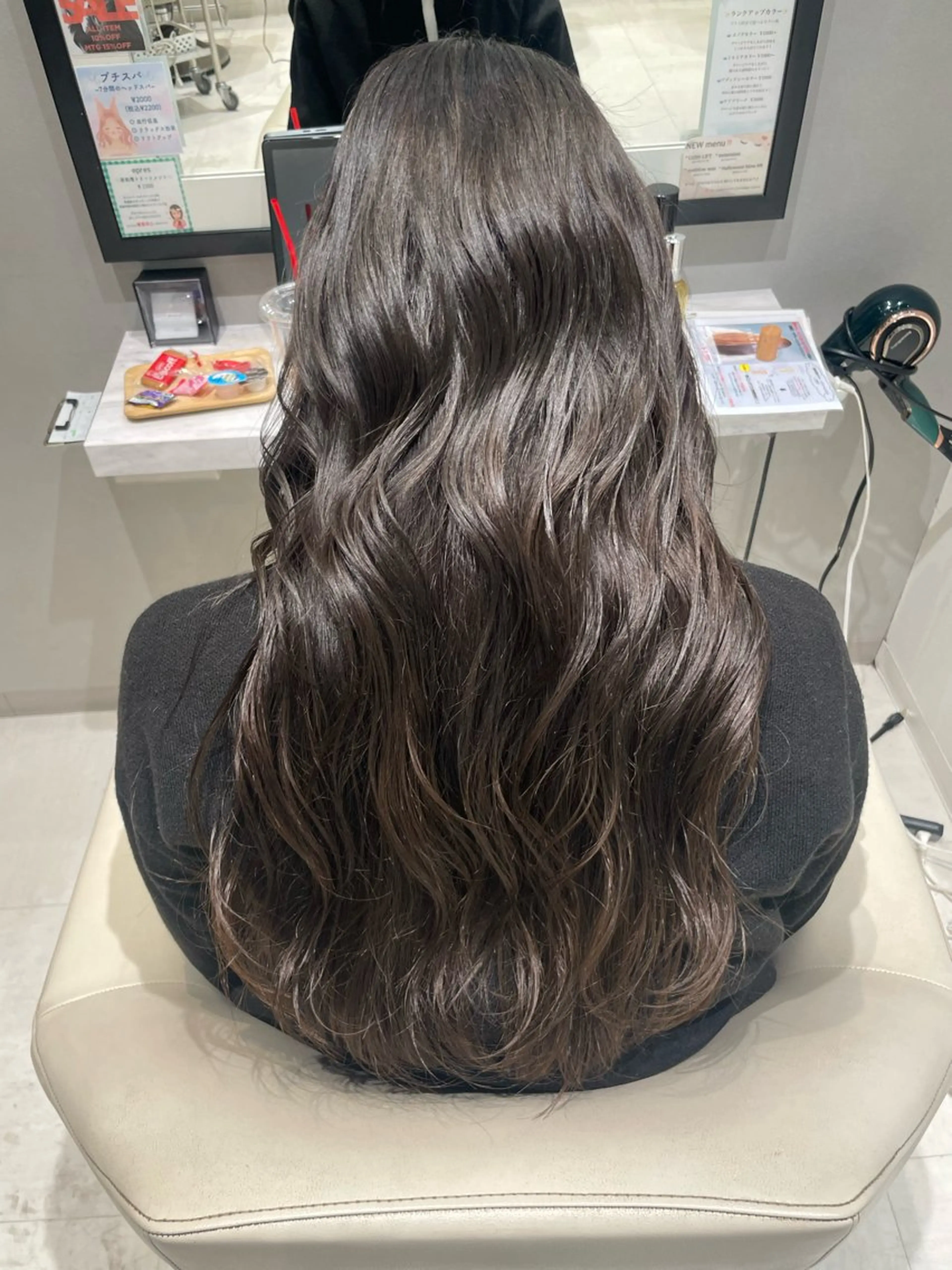 ロング カラー 透明感カラー カット ヘアカラー トリートメント k-two✨たき艶感 カラー／美髪矯正のヘアスタイル