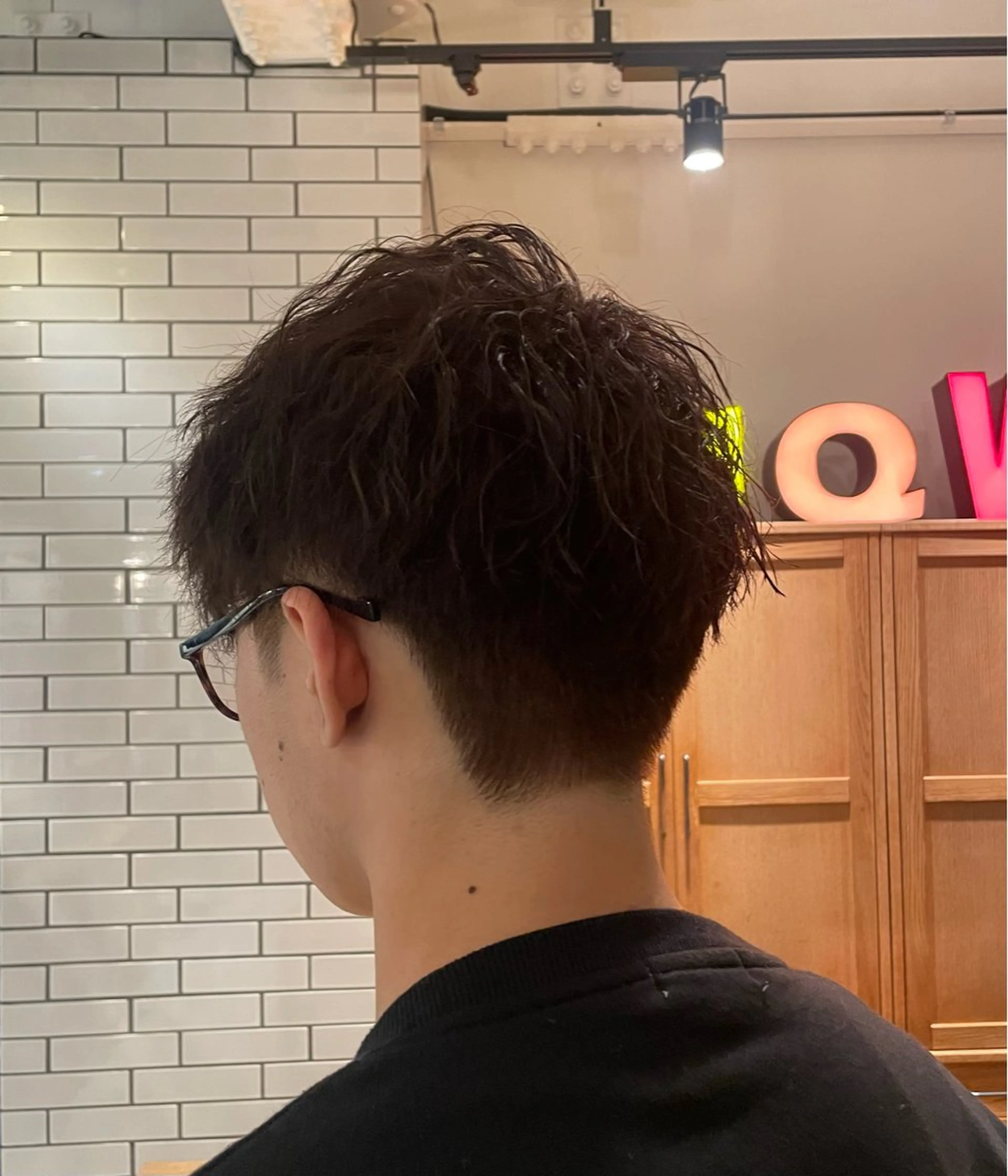 メンズ メンズブリーチ マッシュ スパイキーショート 刈り上げ AUQWA/いおり 自由が丘のヘアスタイル