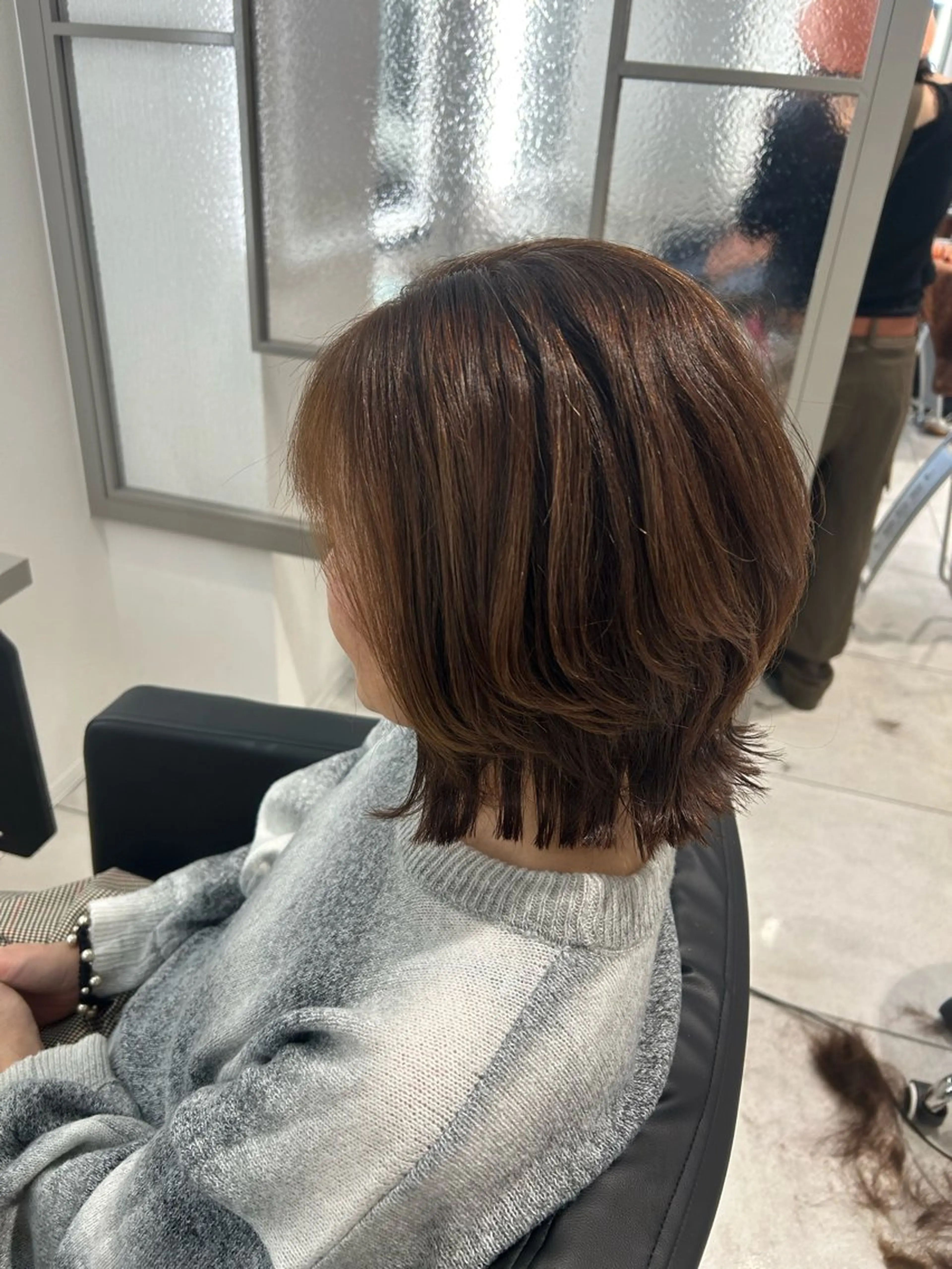 ミディアム カット Rubik's 茉侑のヘアスタイル