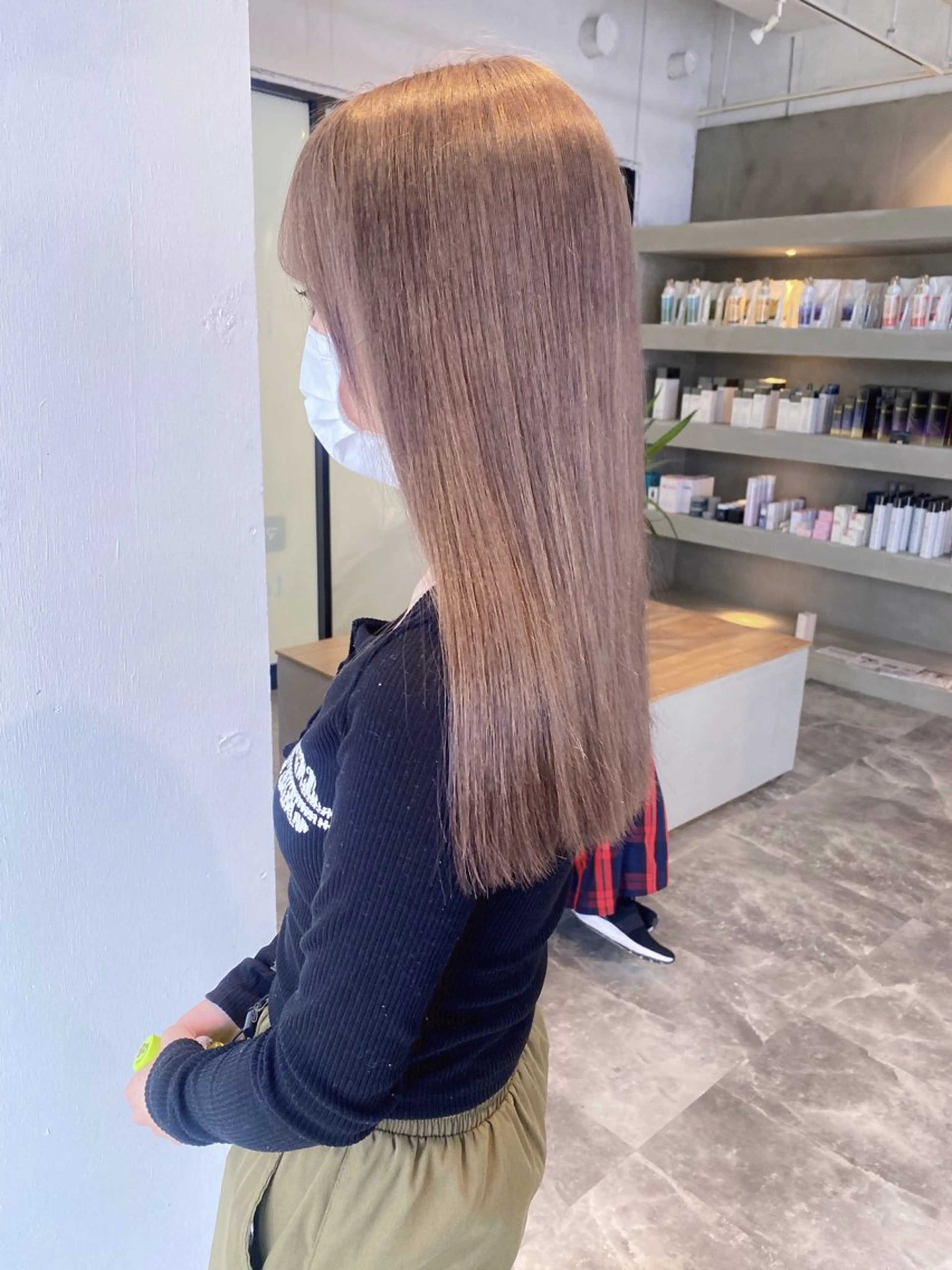 セミロング カラー カット ヘアカラー 韓国ヘア特化 💟 ララア 💟のヘアスタイル