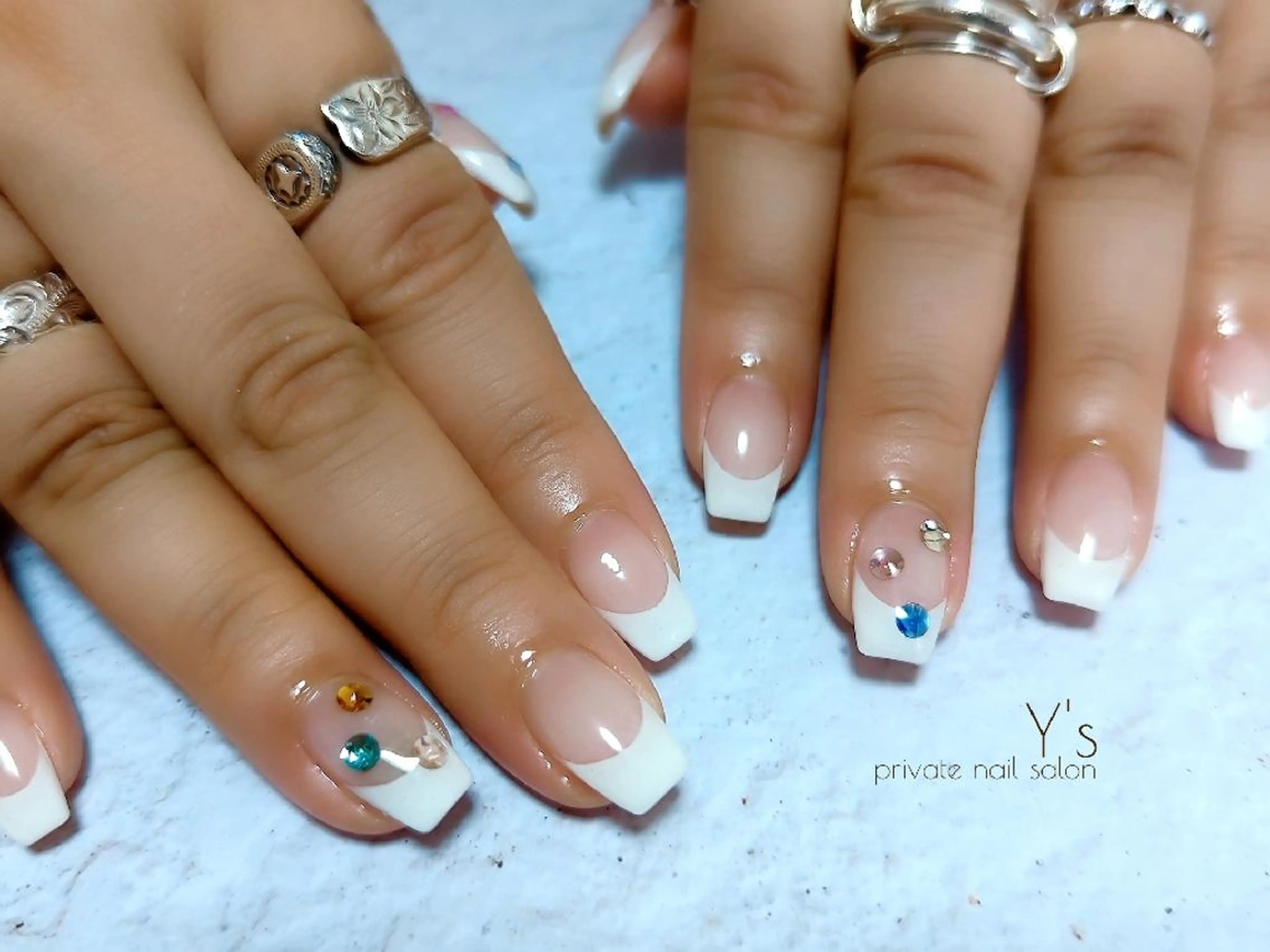 ネイル ストーンネイル ハンドネイル YUMI NAGAI  のネイルデザイン