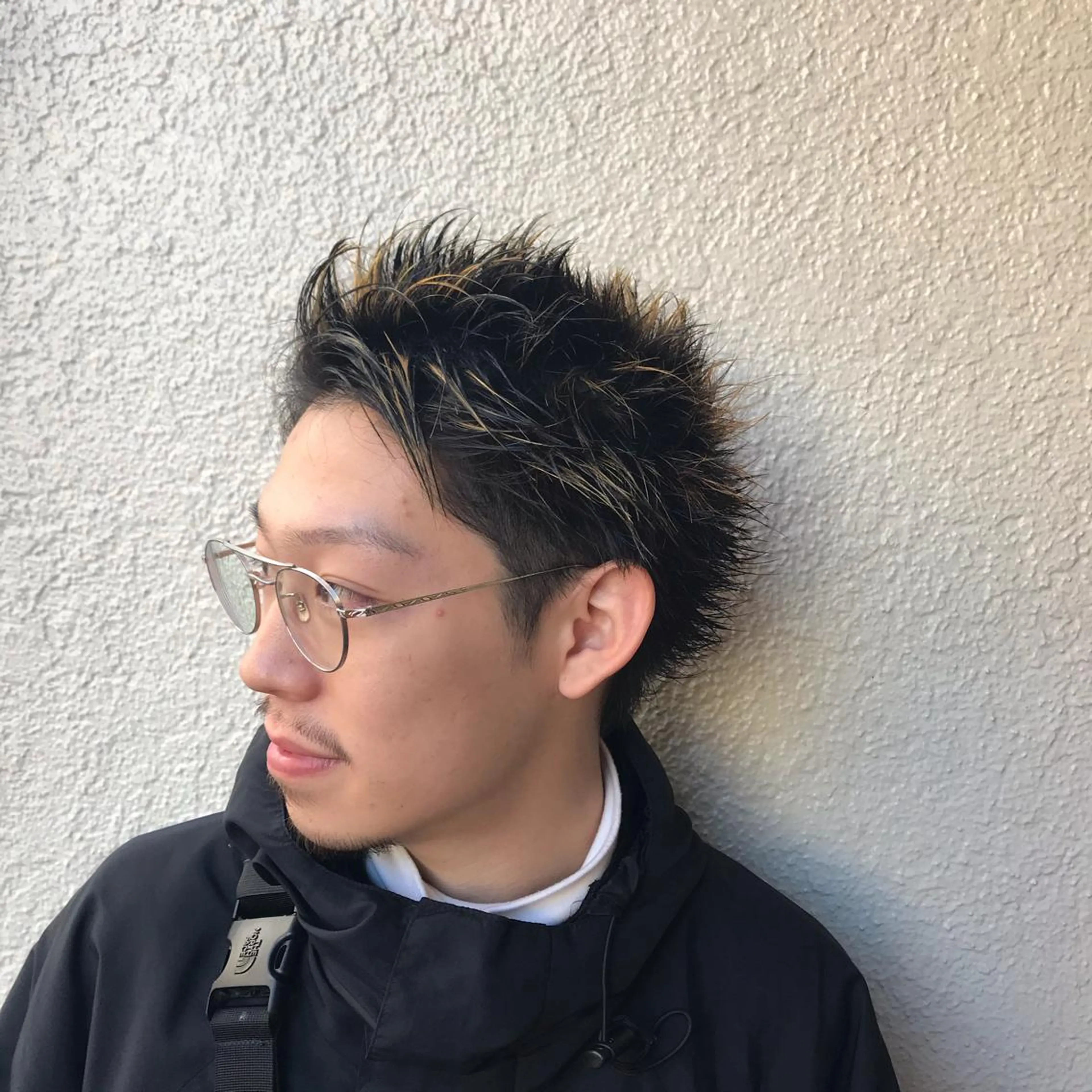 ショート カラー メンズ メンズハイライト ハイライトカラー ハイライト haconeco【ハコネコ】所属・小川 舜人のヘアスタイル