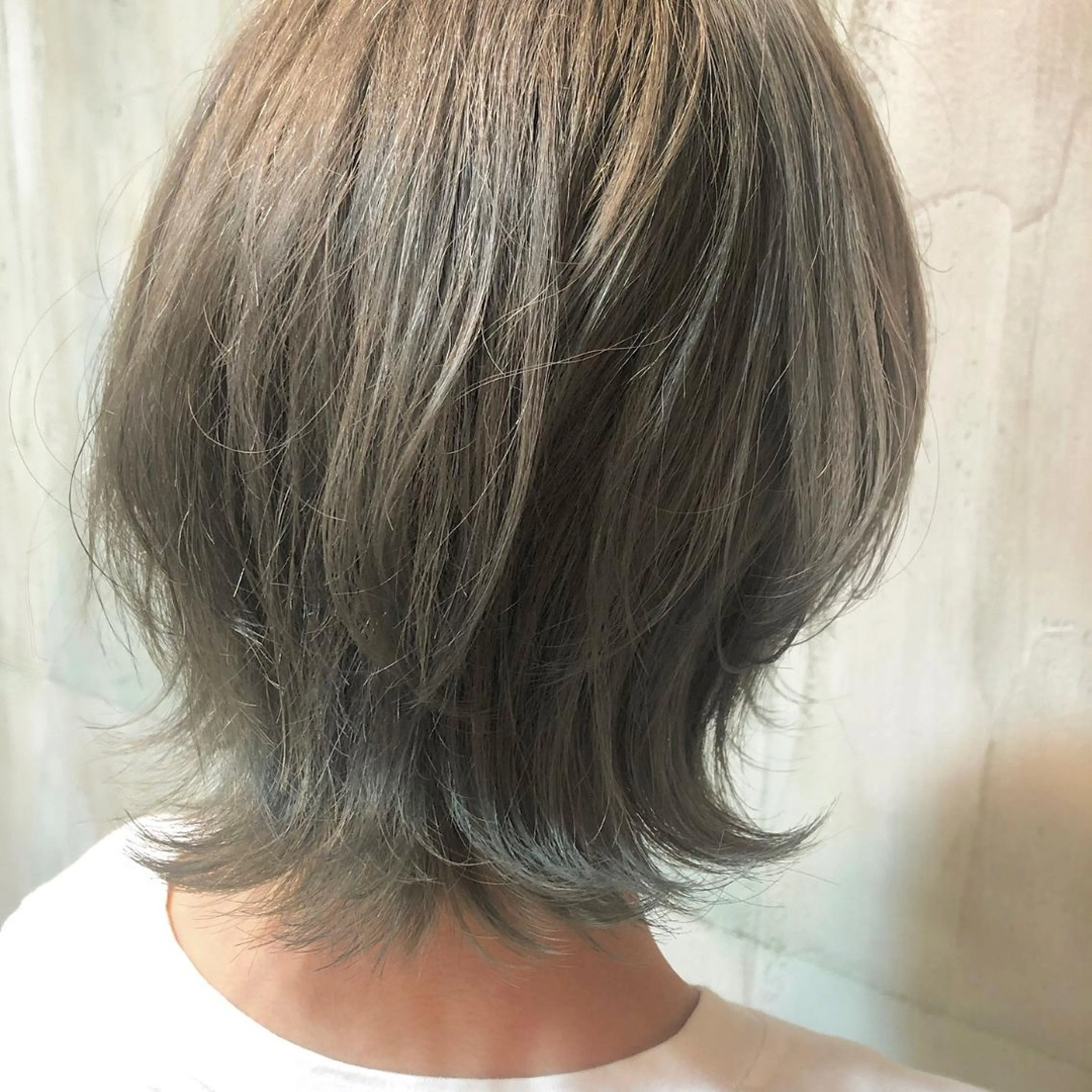 ショート カラー カット ヘアカラー 小森 樹奈のヘアスタイル