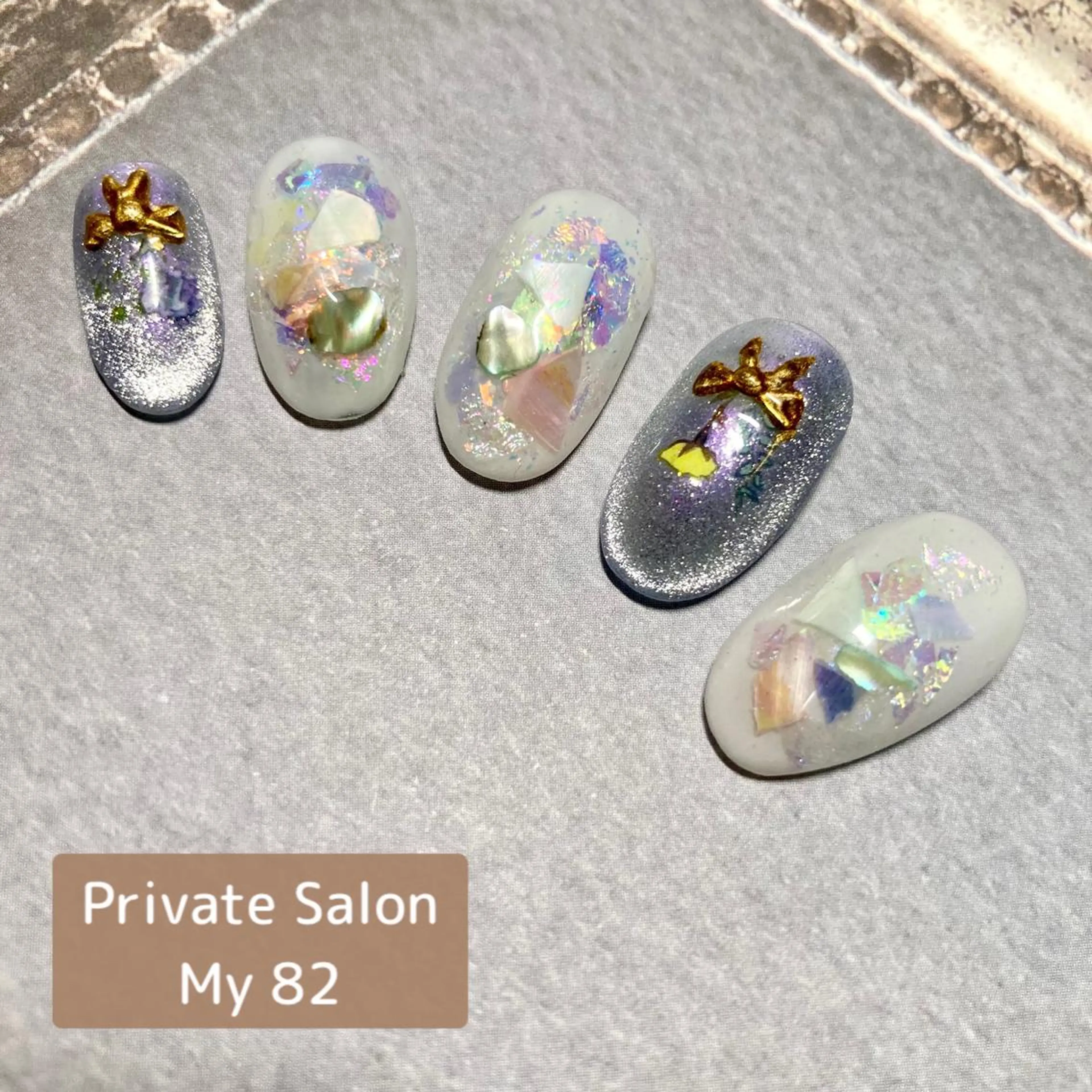 ネイル フラワーネイル ジェルネイル ホログラムネイル キラキラネイル ラメ(グリッター) ハンドネイル Private Sa lon  MARLOのネイルデザイン