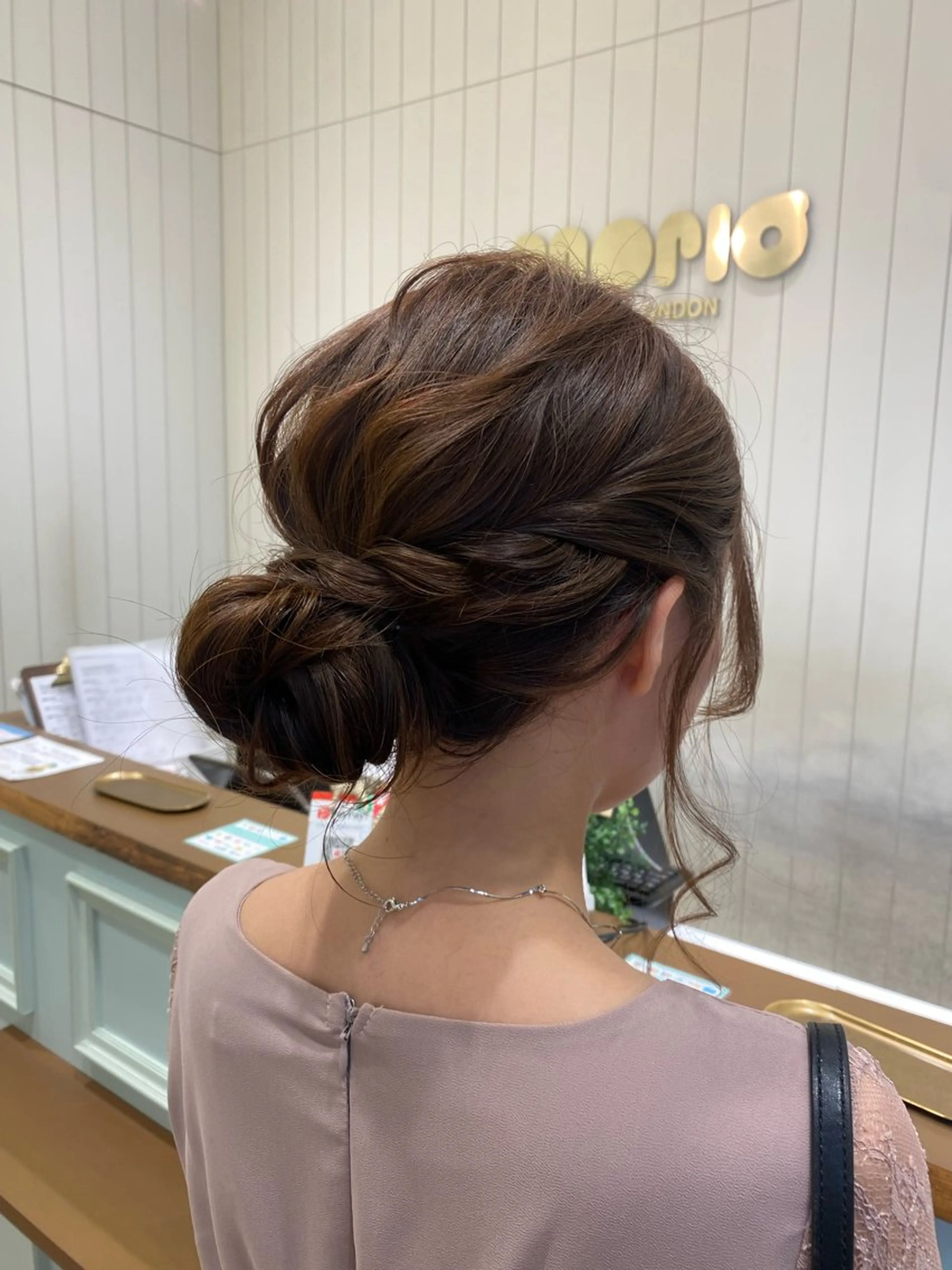 セミロング ヘアセット 金山 友香🕊のヘアスタイル