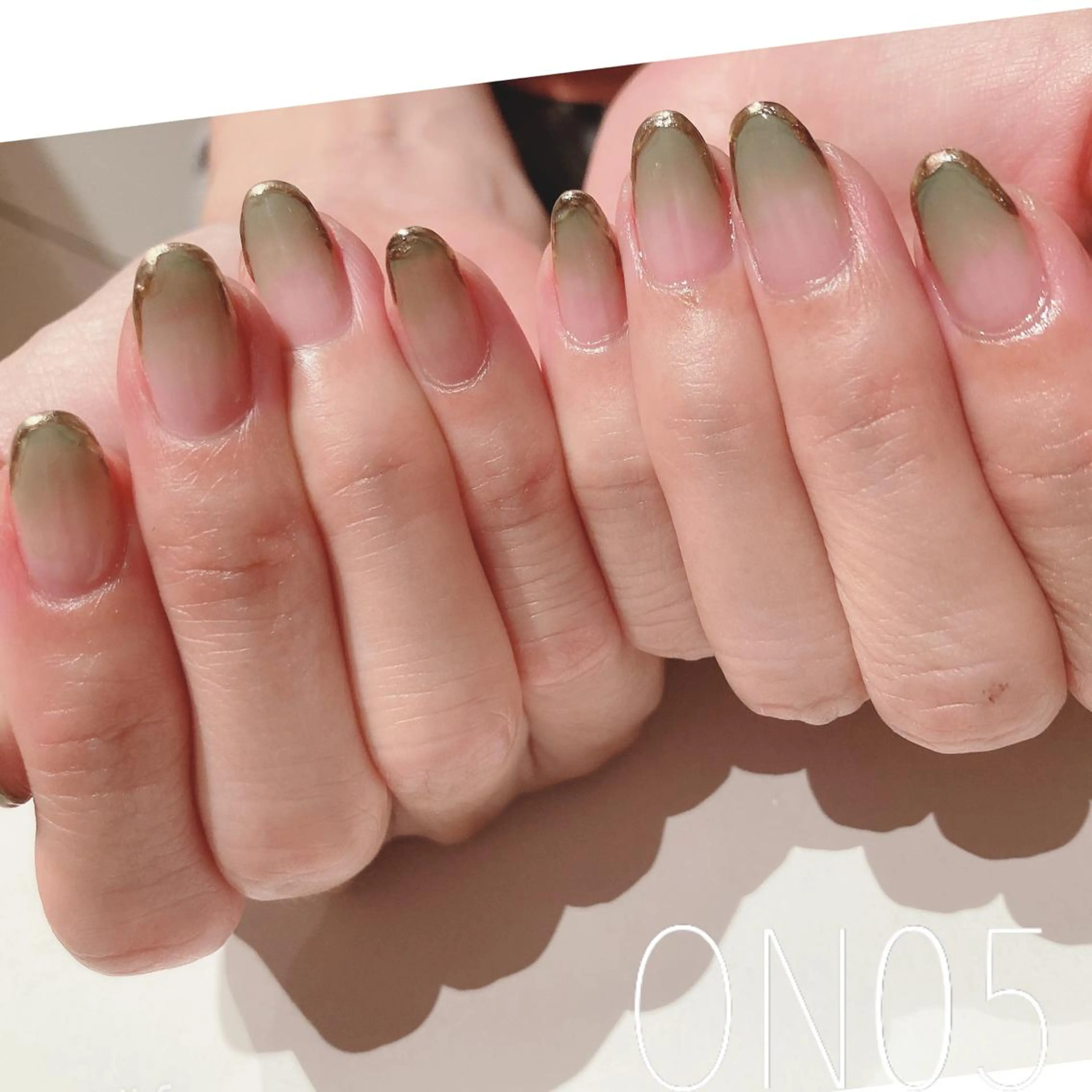 ネイル 園 寛子 （ネイリスト）のネイルデザイン