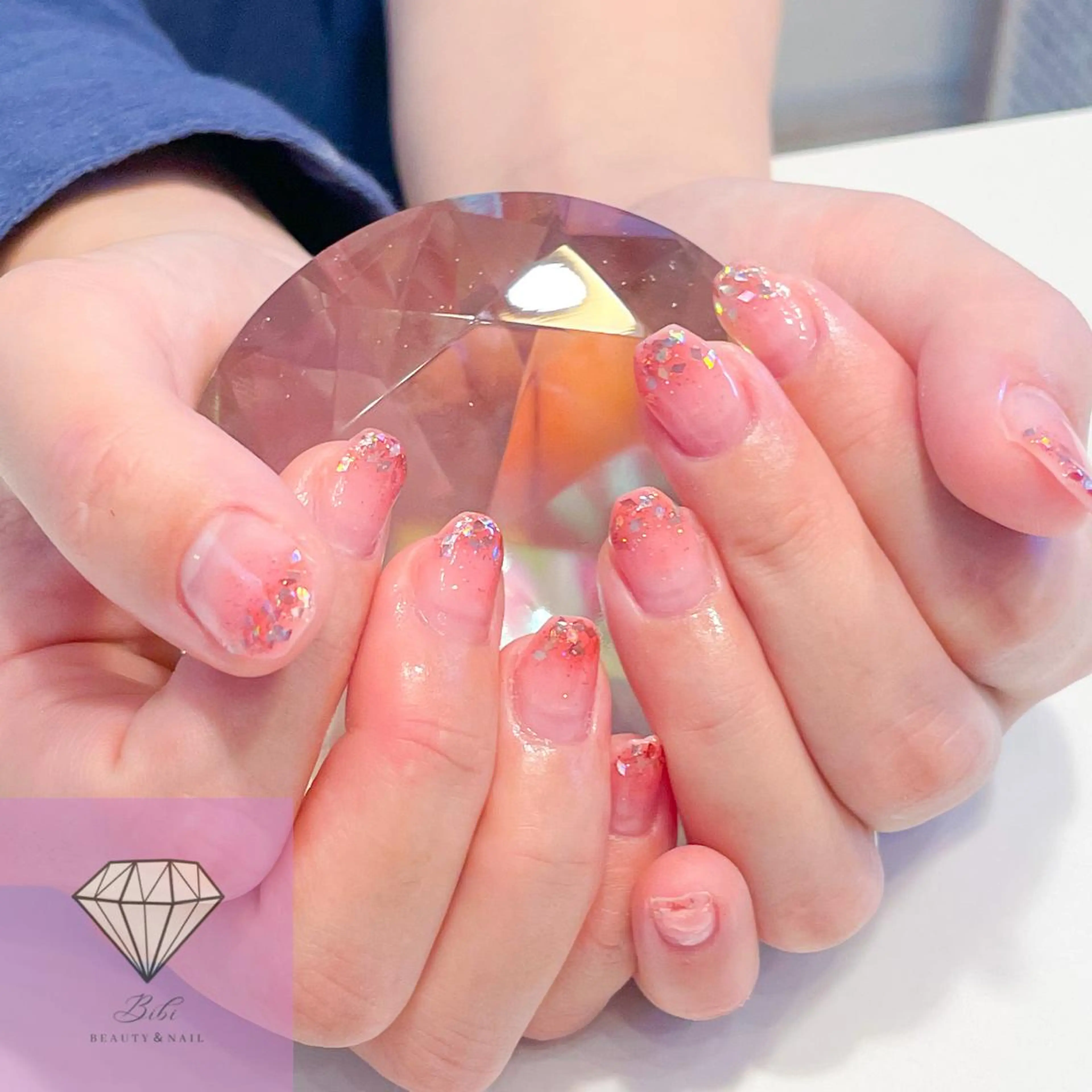 ネイル クリアネイル グラデーション ホログラムネイル ピンク ハンドネイル ネイルサロン💎 Bibiのネイルデザイン