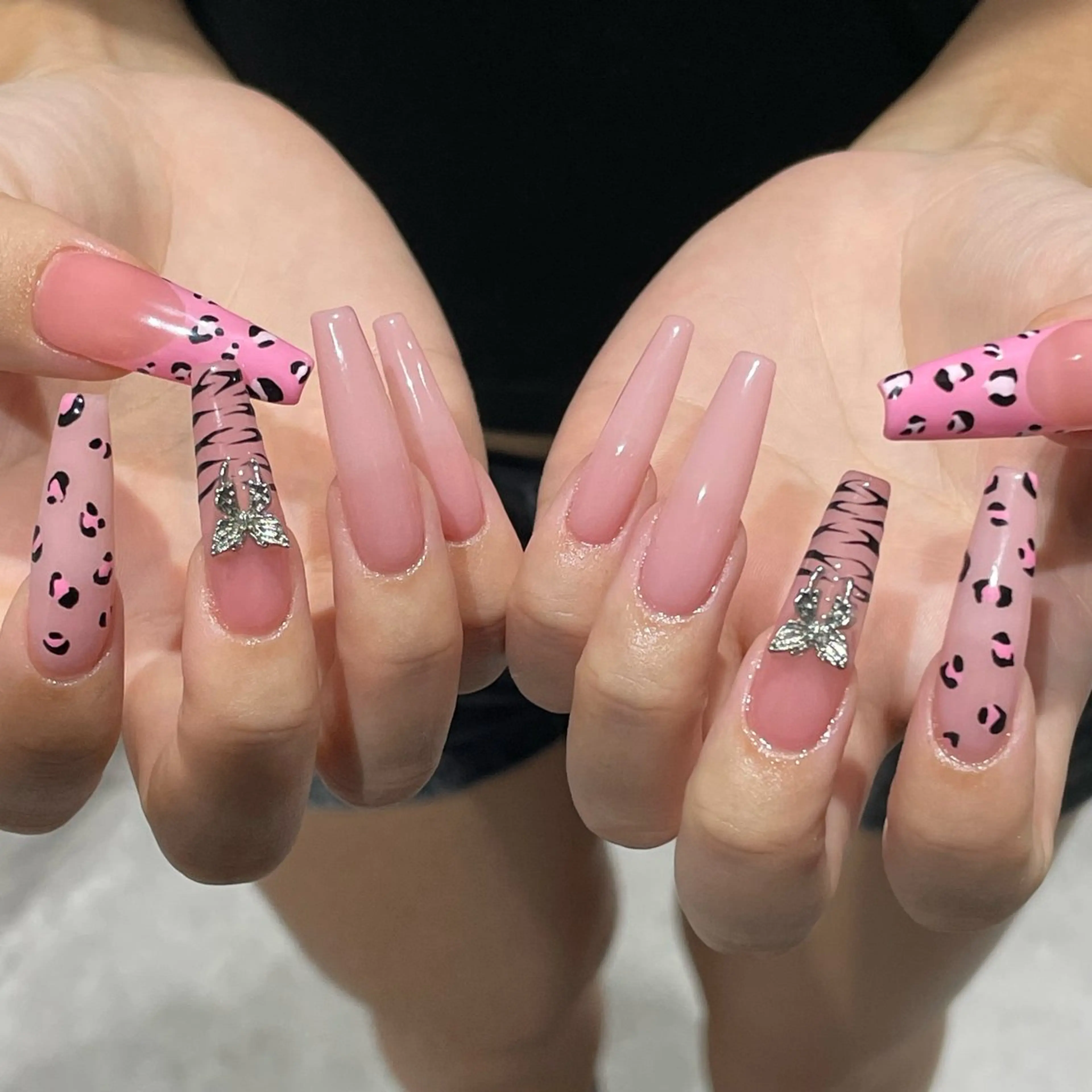 ネイル ハンドネイル IROHA NAIL Kurumi🪽🫧のネイルデザイン