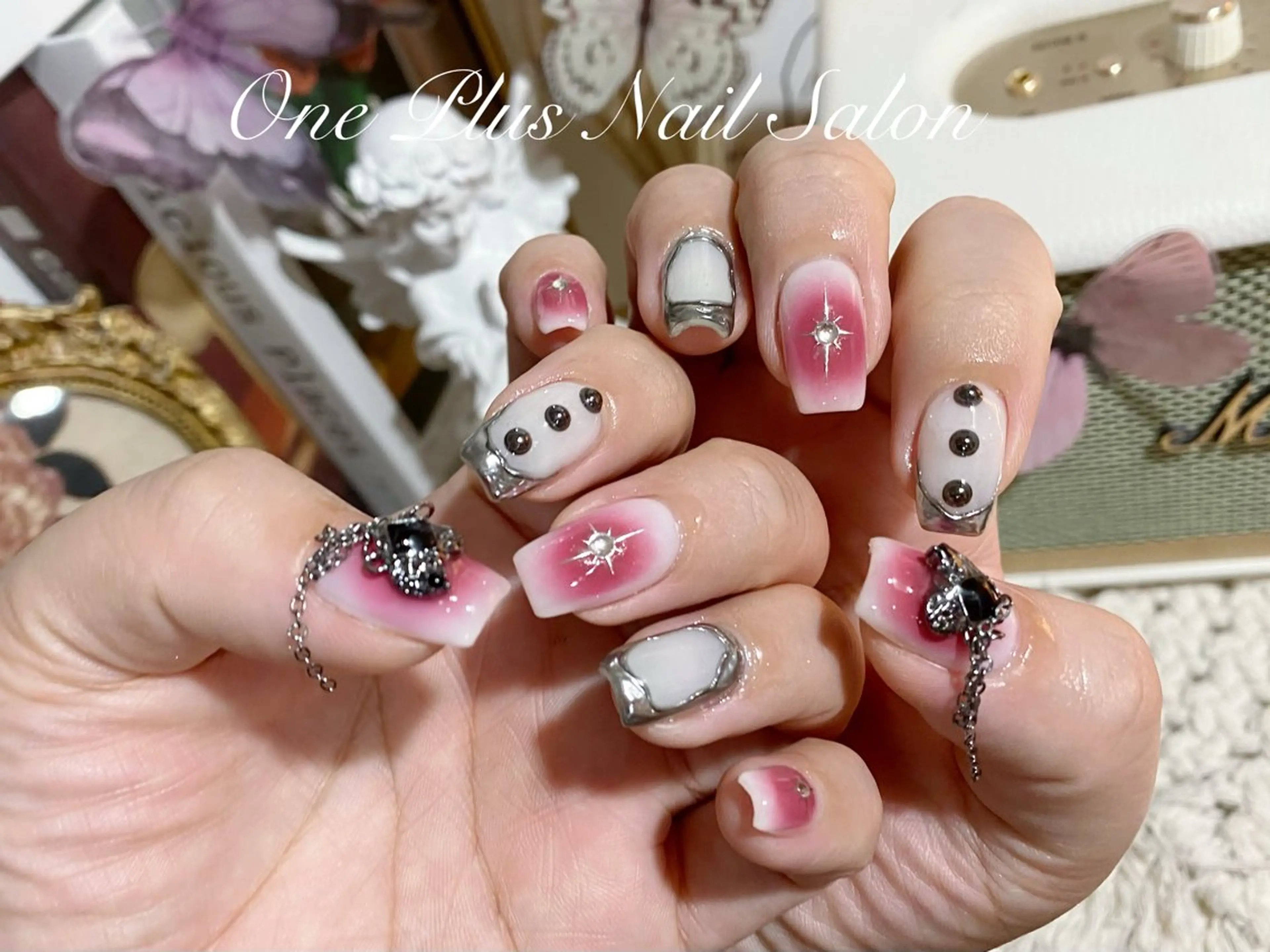 ネイル ハンドネイル One Plus Nail Salonのネイルデザイン
