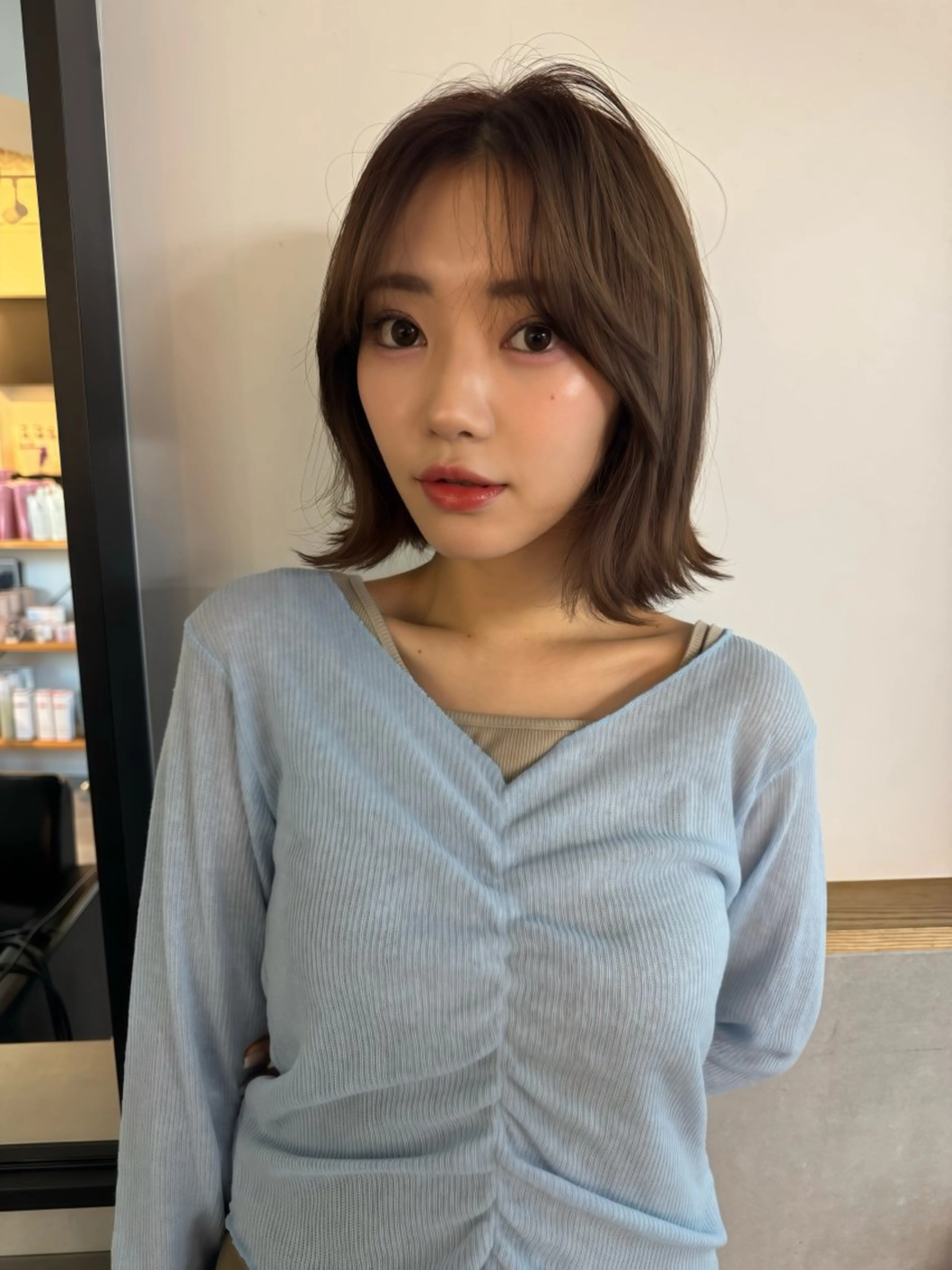 ミディアム カラー カット ヘアカラー トリートメント 切りっぱなしボブ/ 縮毛矯正/新宿/航輝のヘアスタイル