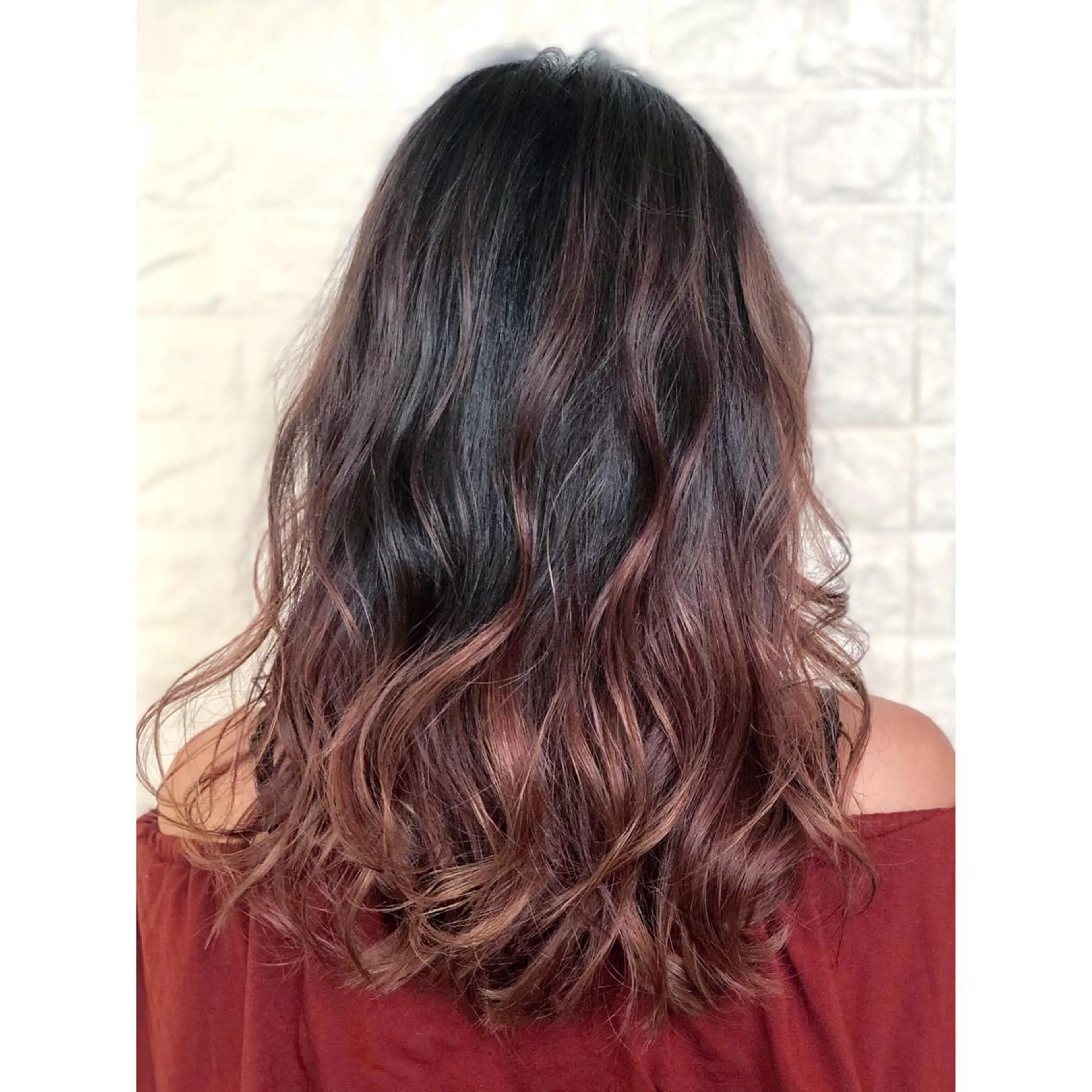 ミディアム カラー バレイヤージュ ベージュカラー ブリーチ ケアブリーチ ピンクカラー KIZU 髪質改善 オカルト怪談のヘアスタイル