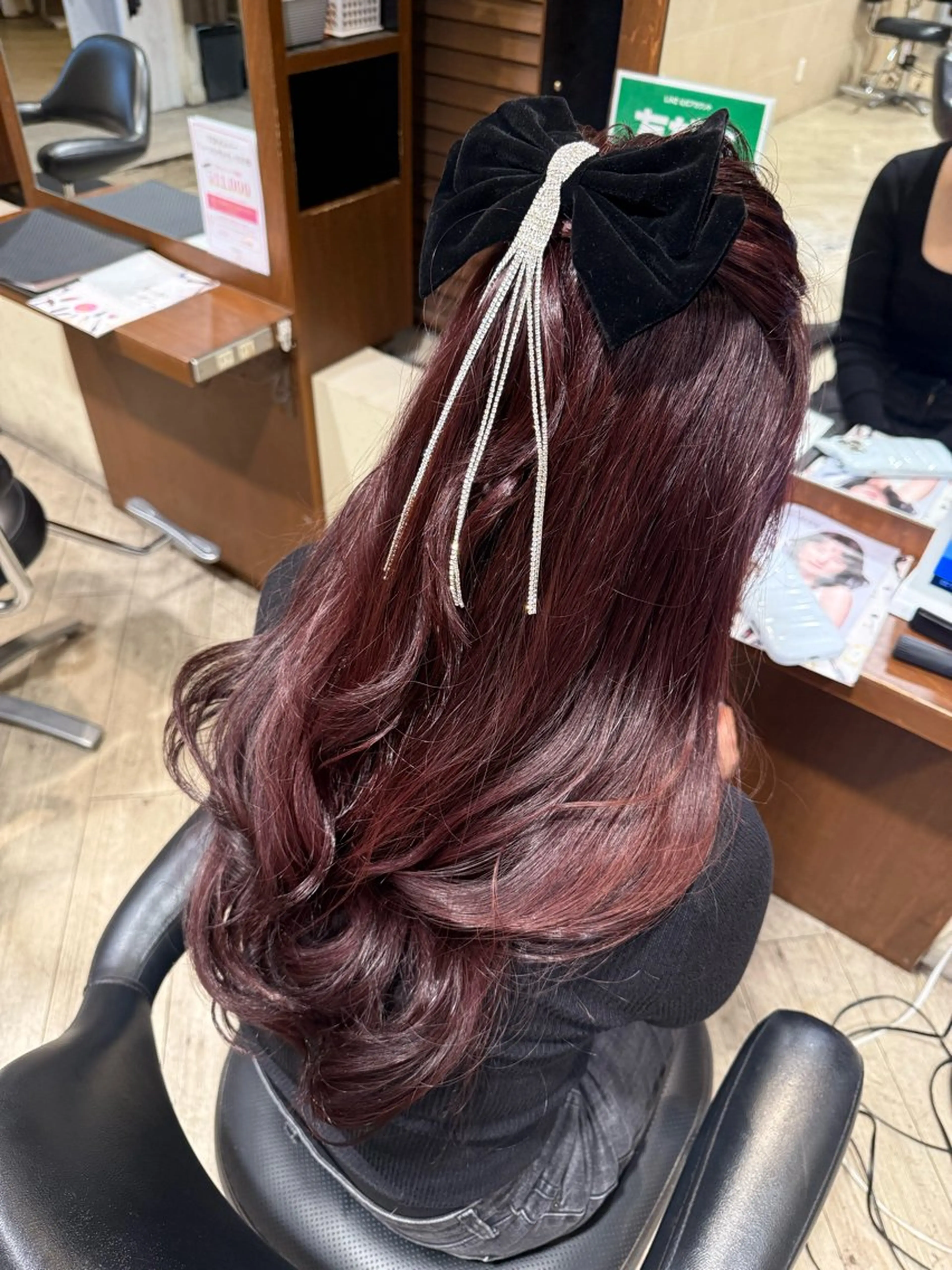 ロング ヘアカラー トリートメント ヘッドスパ ズシ ヒカルのヘアスタイル