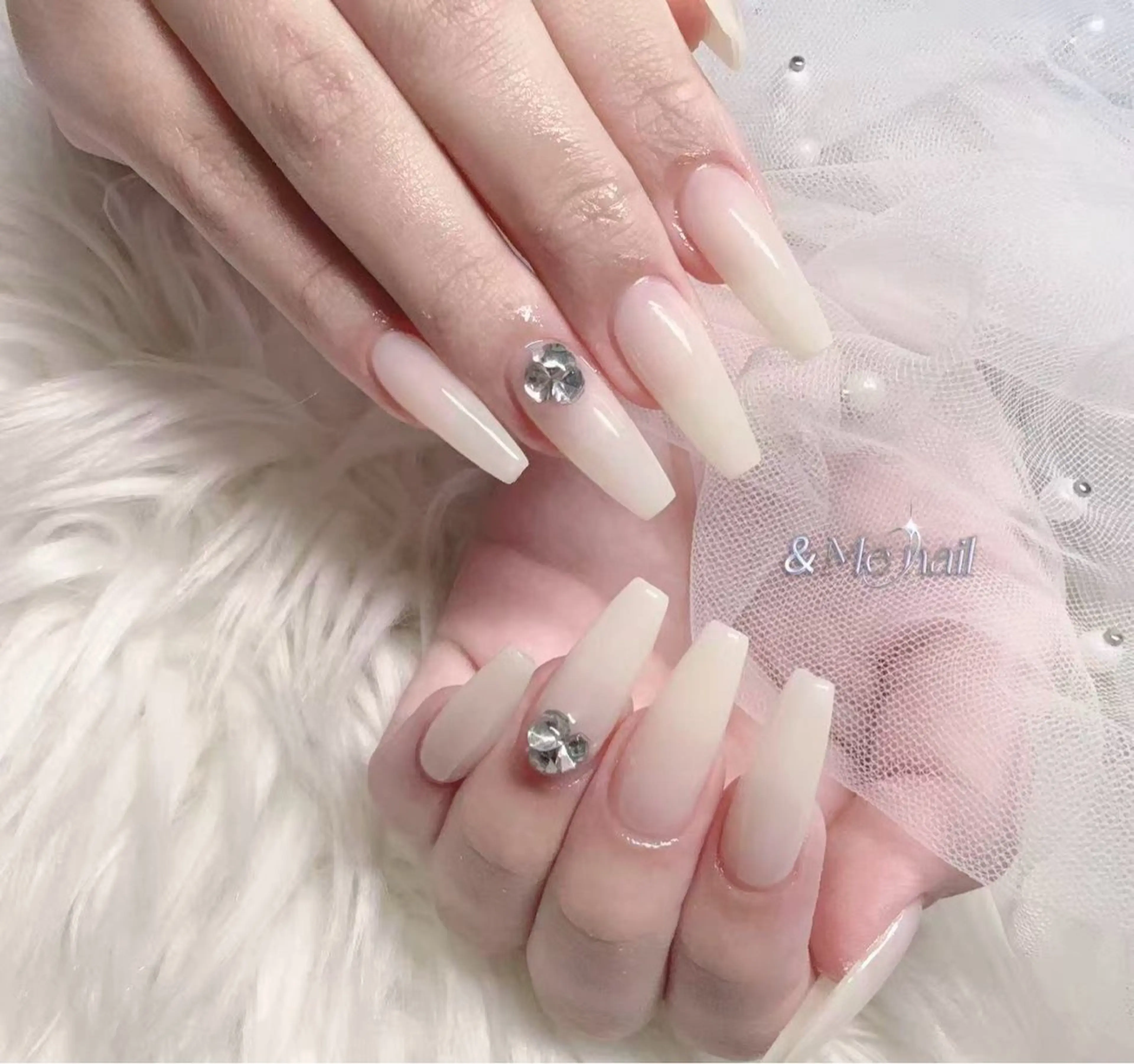 ネイル ハンドネイル &ME かすみのネイルデザイン