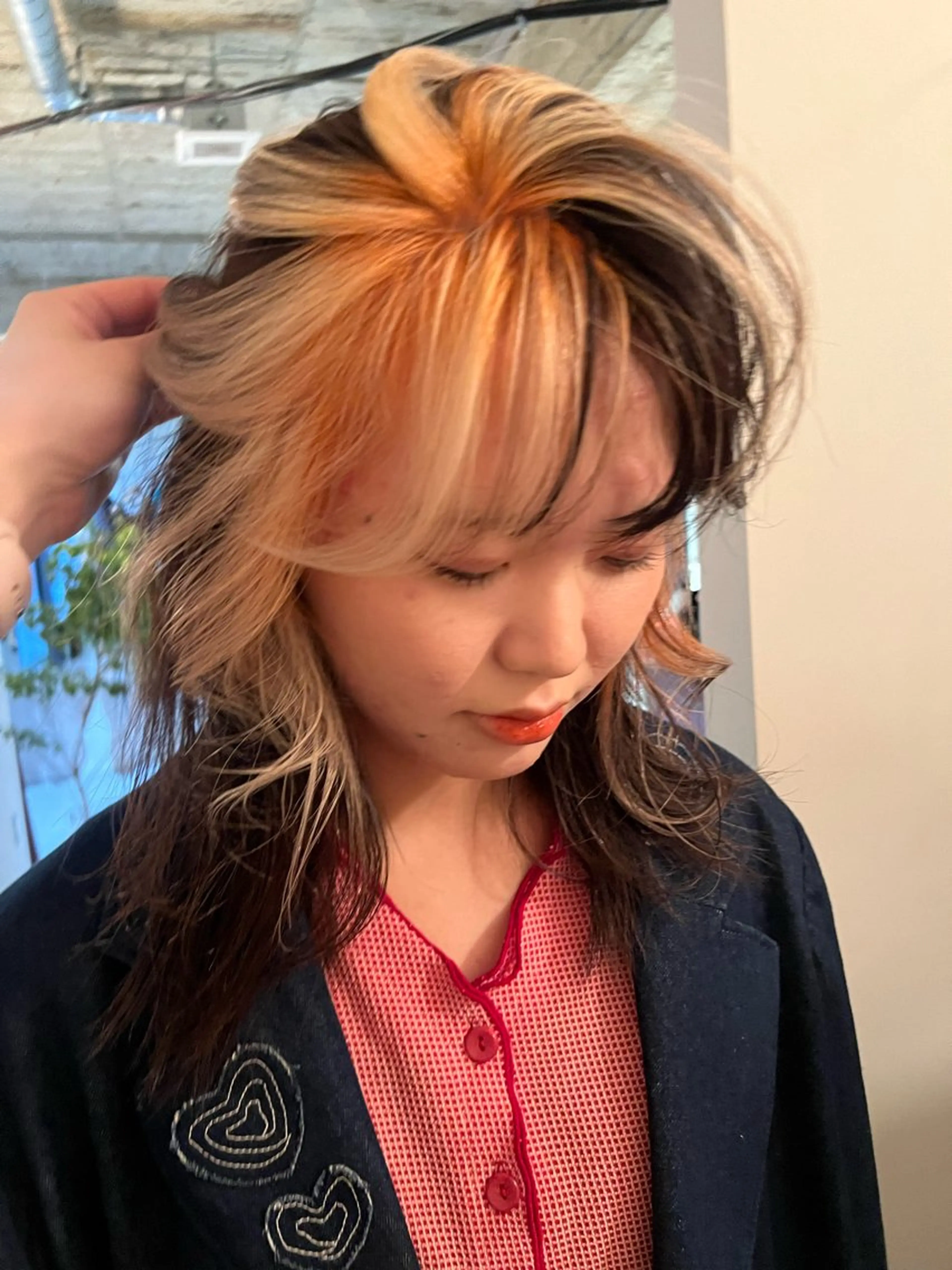 カラー ダブルカラー カット ヘアカラー トリートメント 伊藤 美咲のヘアスタイル