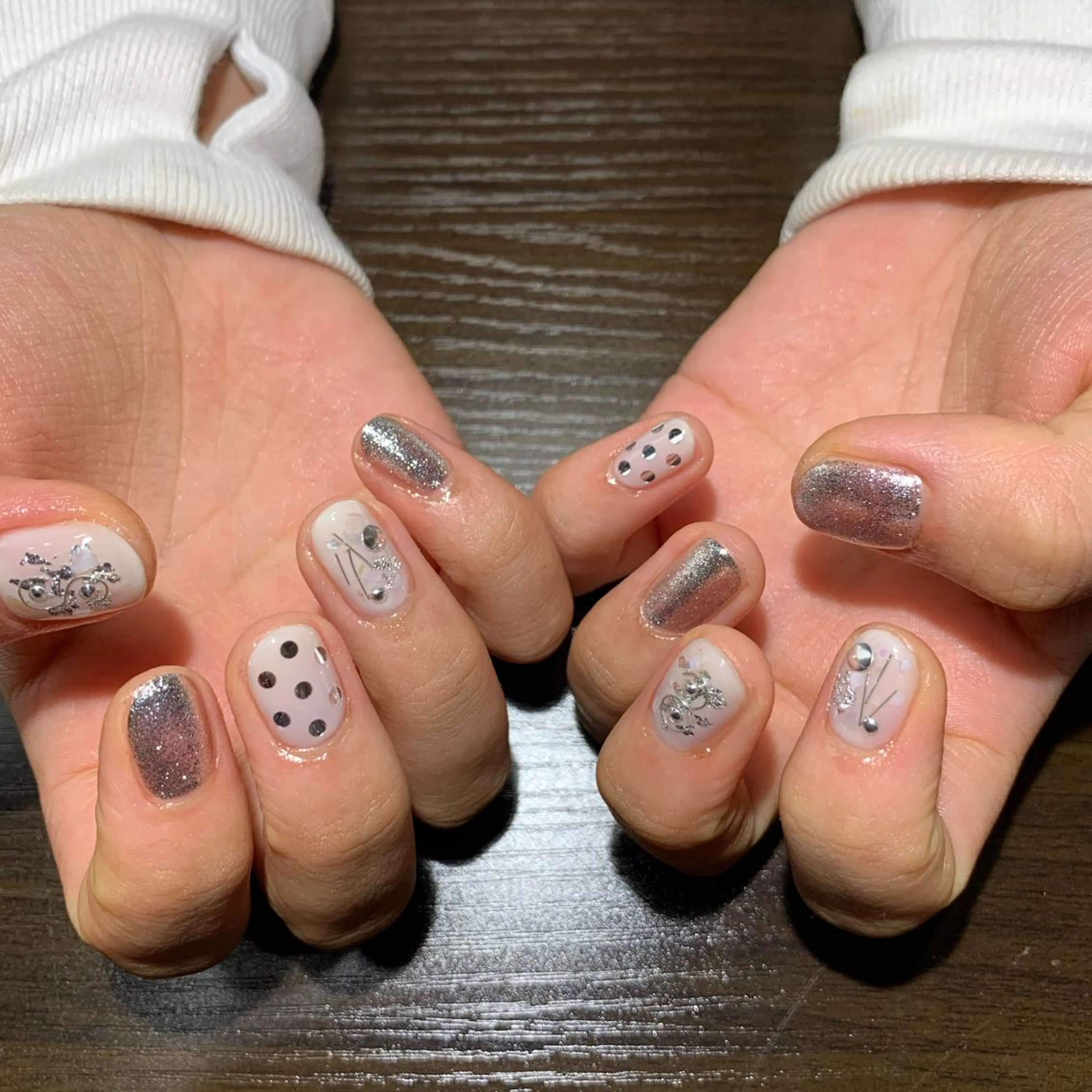 ネイル RuxuryNail ／RiAnnaのネイルデザイン
