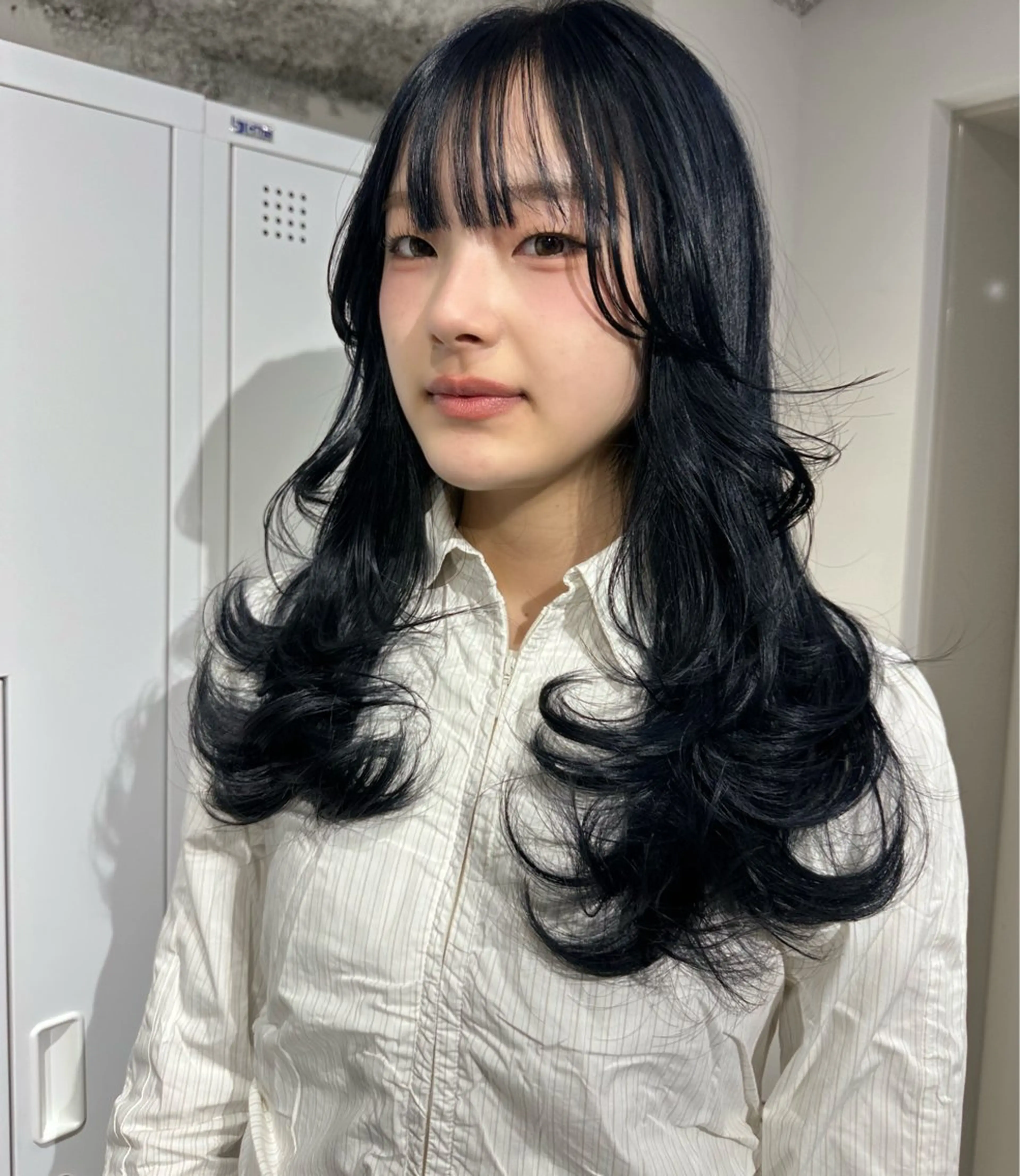 ミディアム カラー カット ヘアカラー トリートメント 海外風 レイヤー 💠MIKUのヘアスタイル