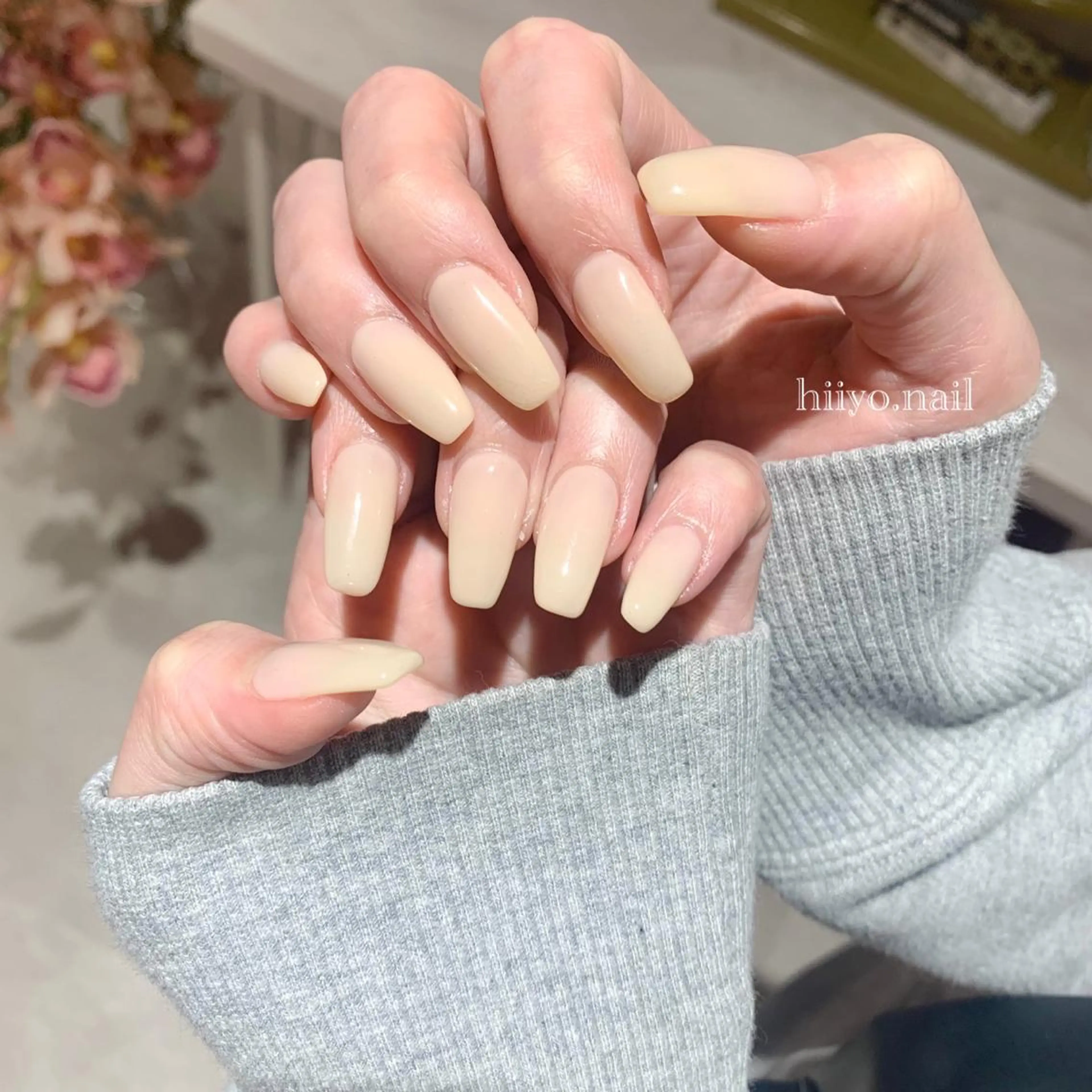 ネイル ワンカラーネイル シンプルネイル スクエアネイル ハンドネイル hiyo🫧ネイル /渋谷💍🎀のネイルデザイン