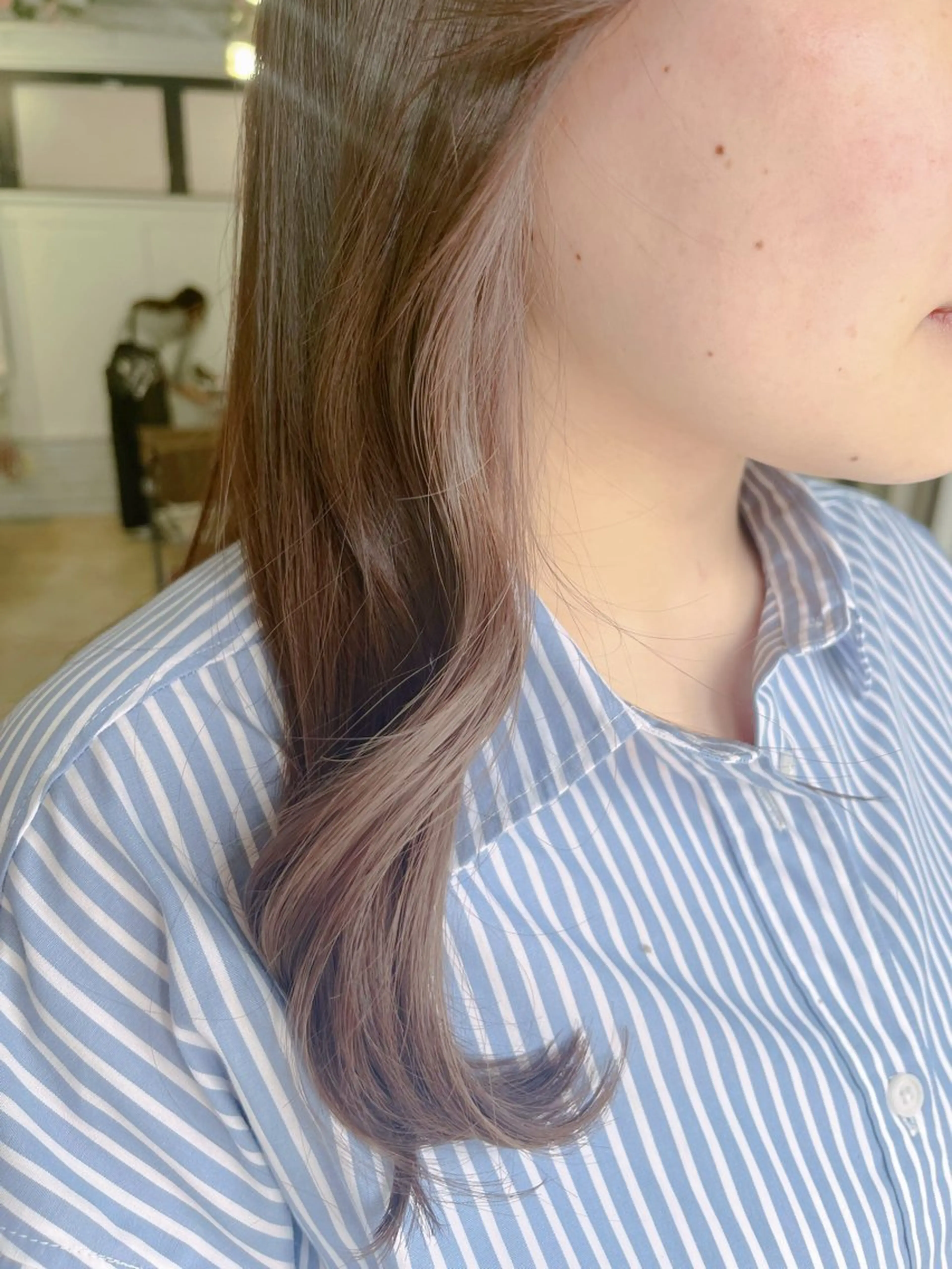 セミロング カラー カット ヘアカラー トリートメント 暗髪ツヤ感カラー🌼 いしいゆうこのヘアスタイル