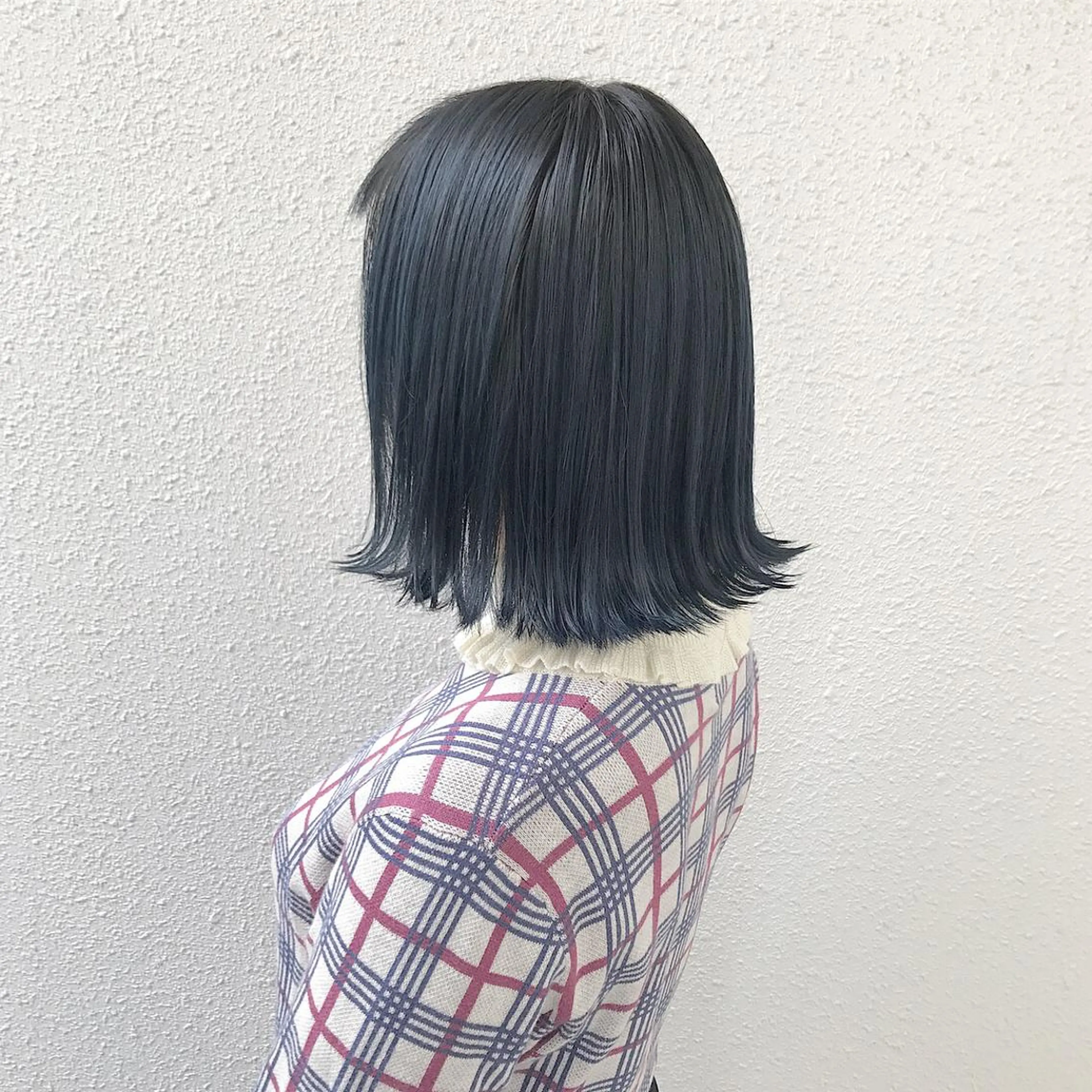 ミディアム カラー 黒髪 ブルーカラー ブルーブラック カット トリートメント インナーカラー/天神 ブリーチ/吉田のヘアスタイル