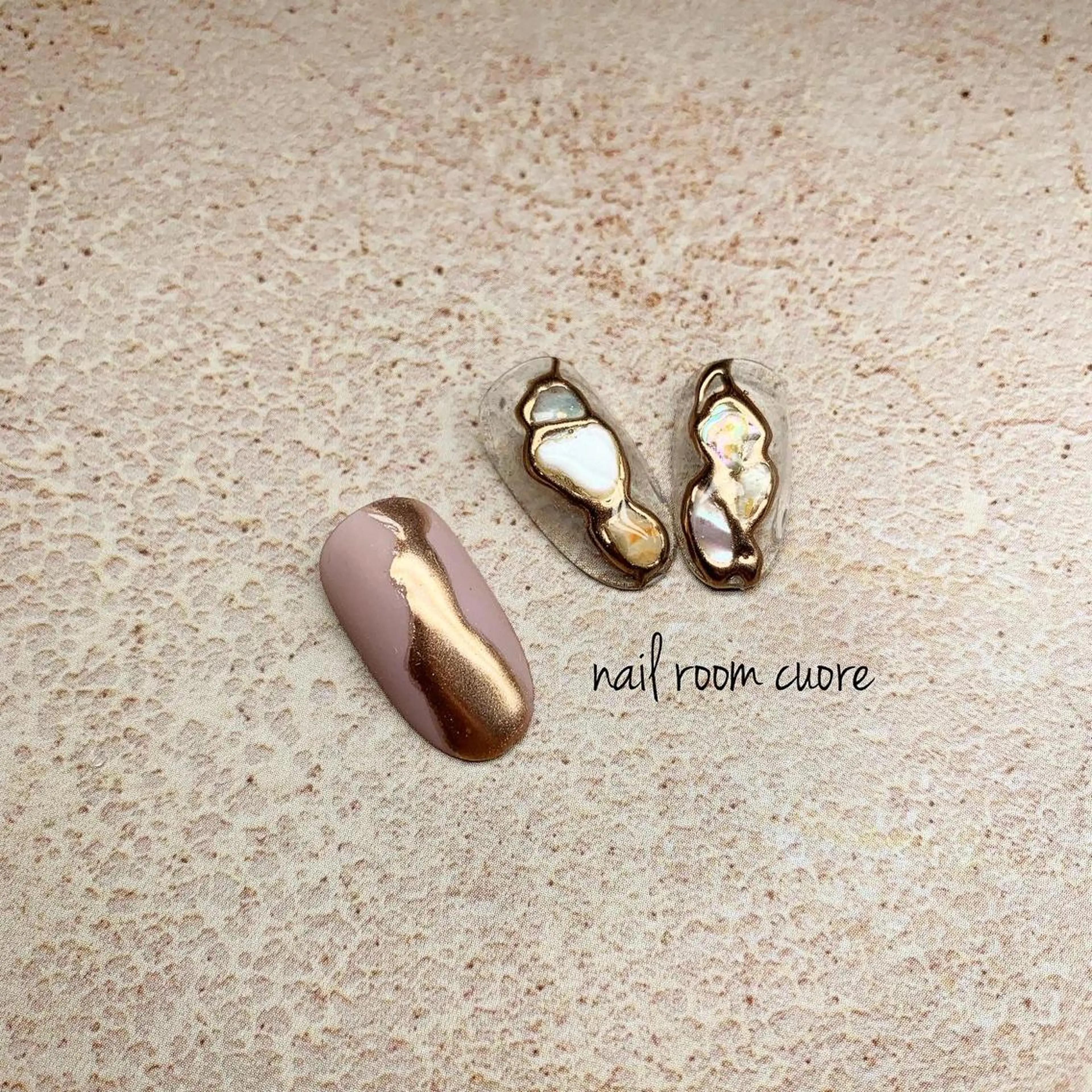 ネイル マットネイル ミラーネイル nail room  cuore所属・松尾 典子のネイルデザイン