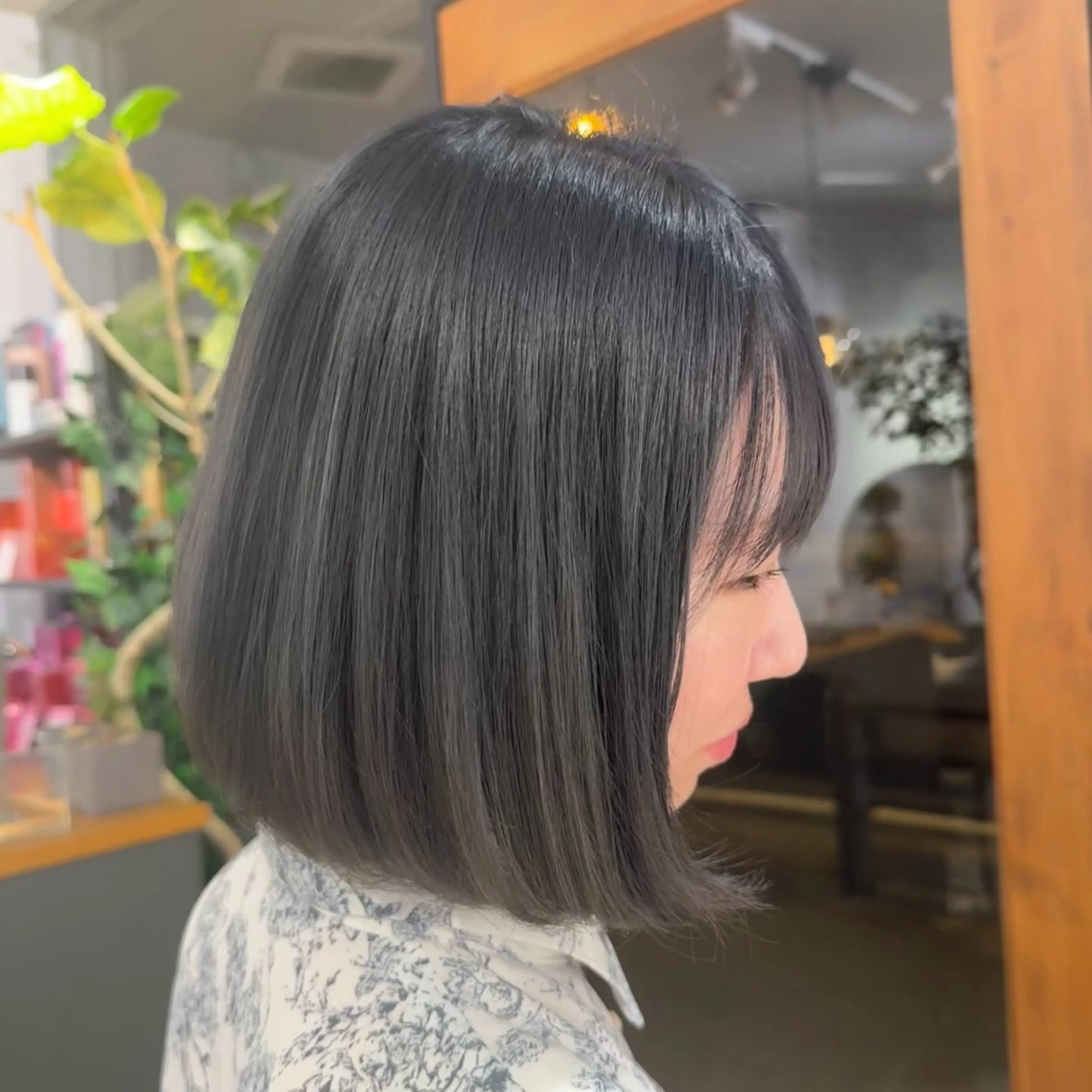 ショート カラー ブリーチ 透明感カラー ヘアカラー 吉田 葉音のヘアスタイル