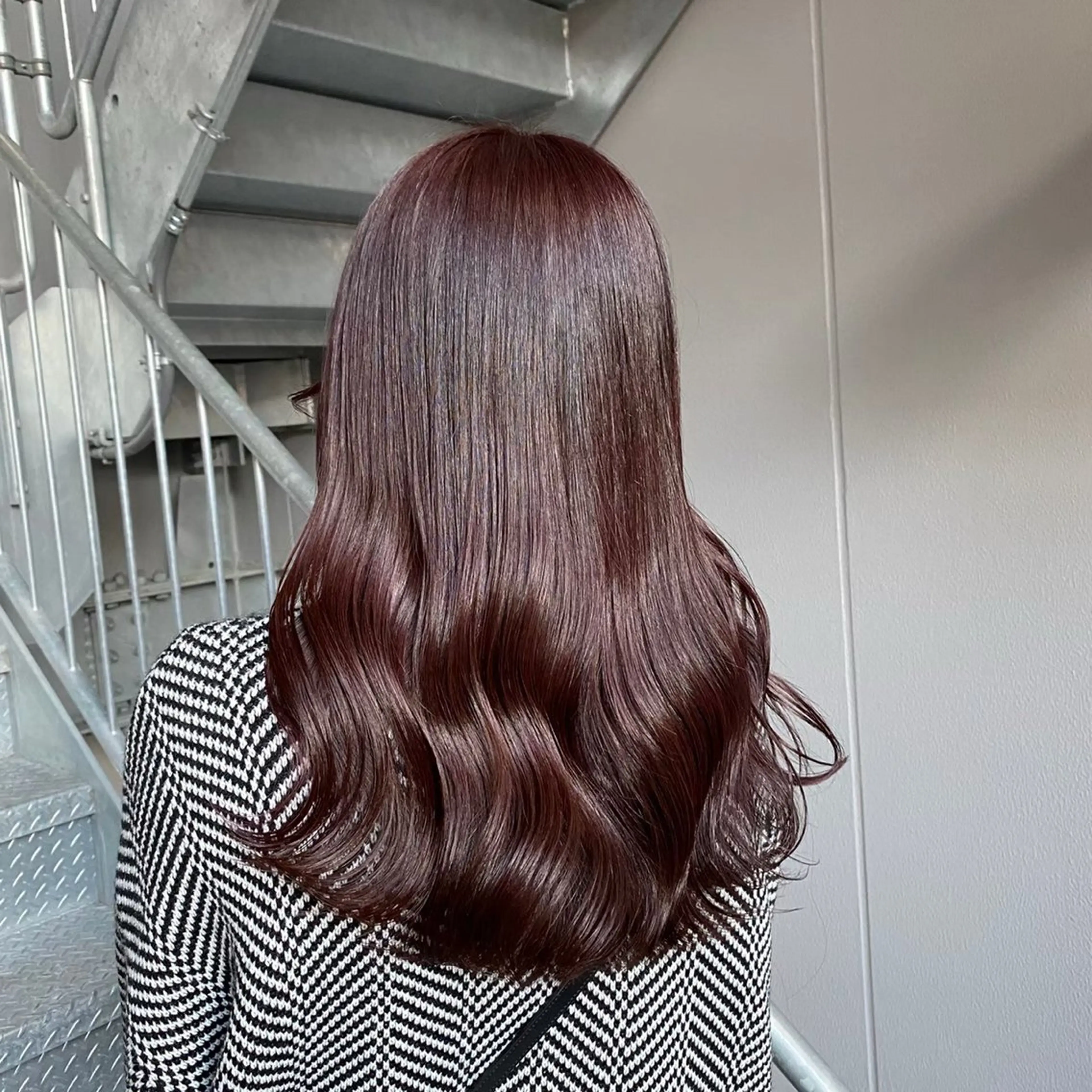 セミロング カラー ヘアカラー トリートメント ヘッドスパ ヘアセット 大人っぽ♡上品な暖色 ♡ブリーチなし♡のヘアスタイル