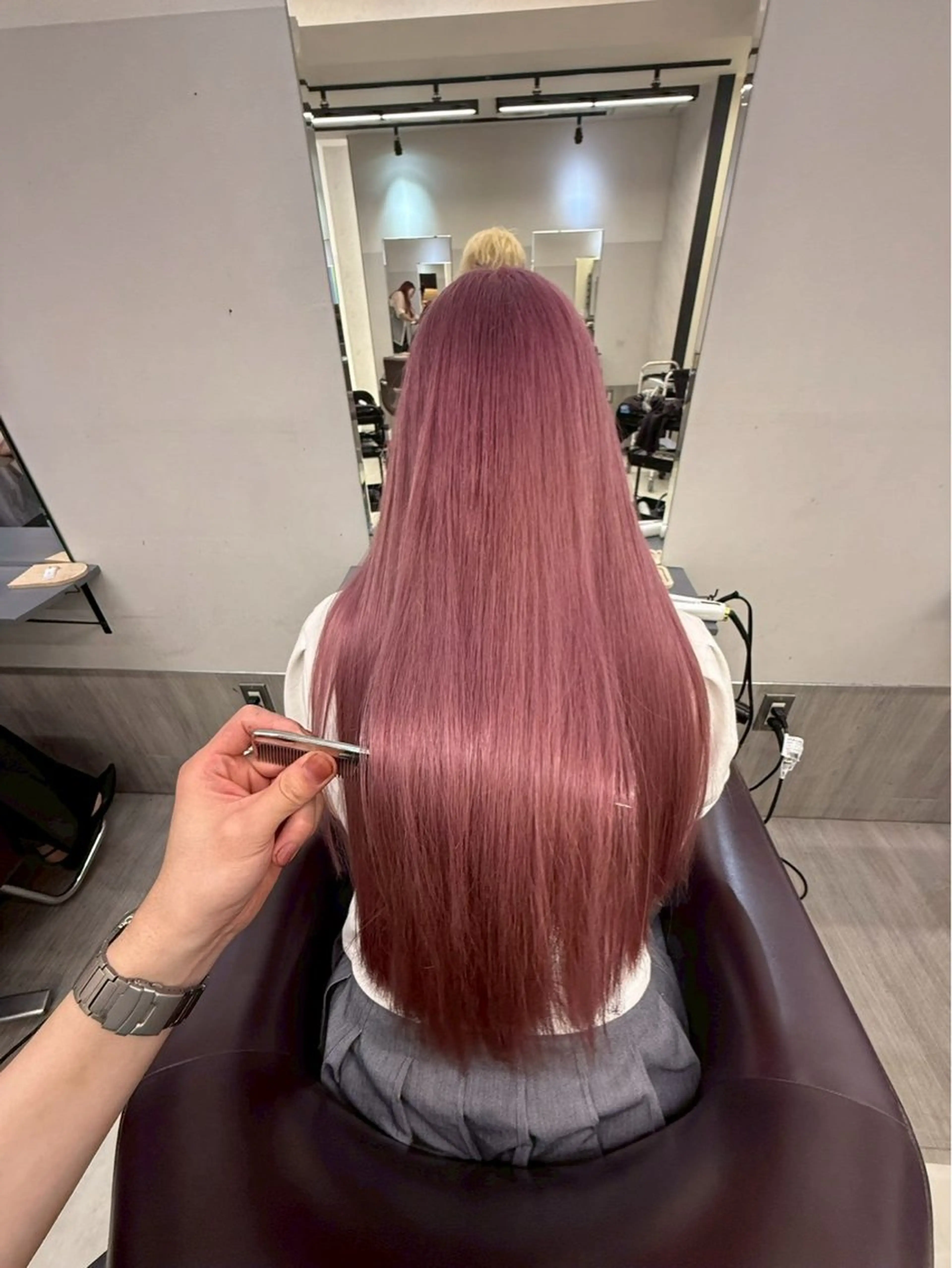 ロング カラー ヘアカラー トリートメント ハイトーン/ブリーチ 天神SAKURAのヘアスタイル