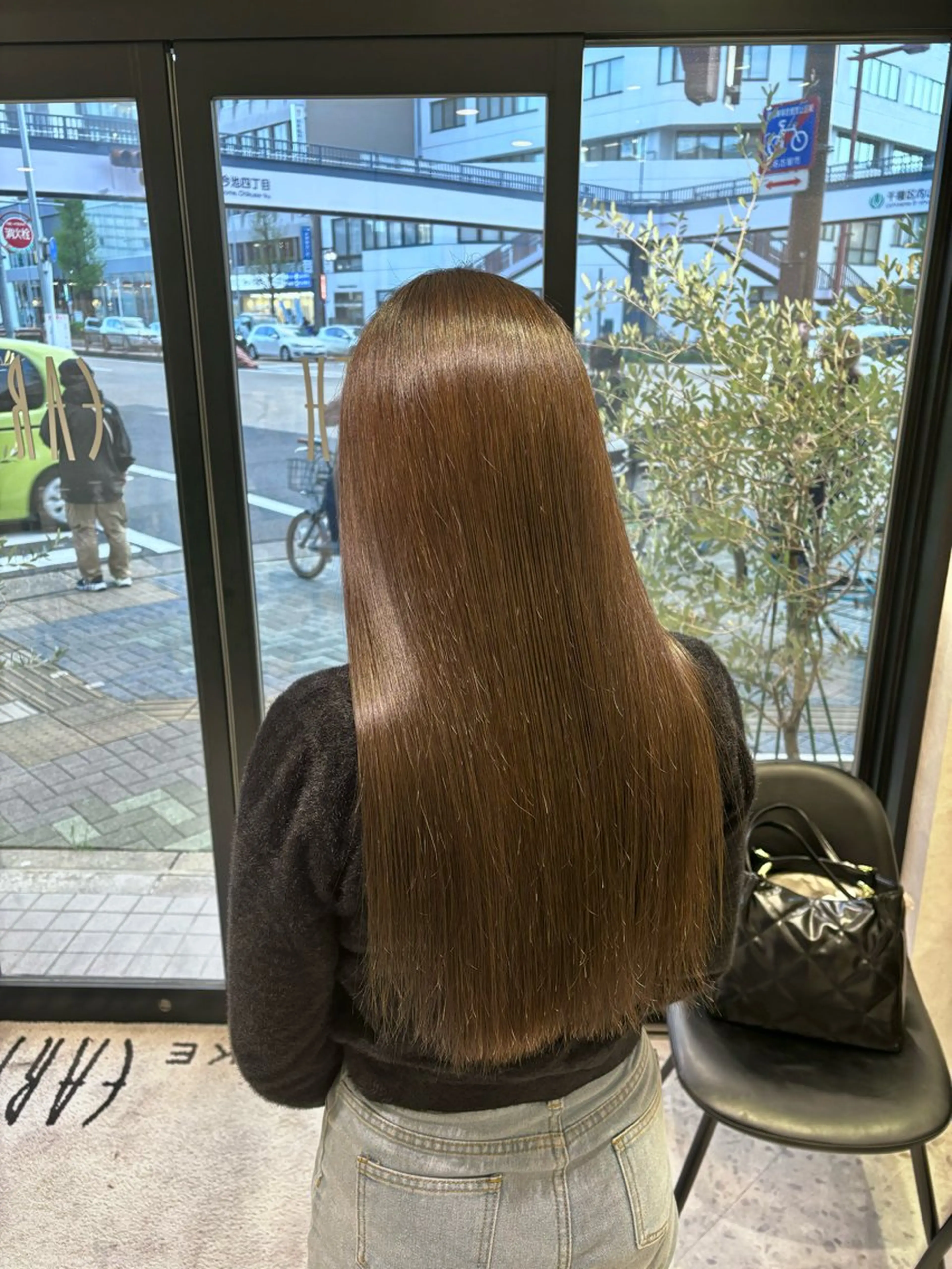 ロング カラー ヘアカラー 山田 梨央のヘアスタイル