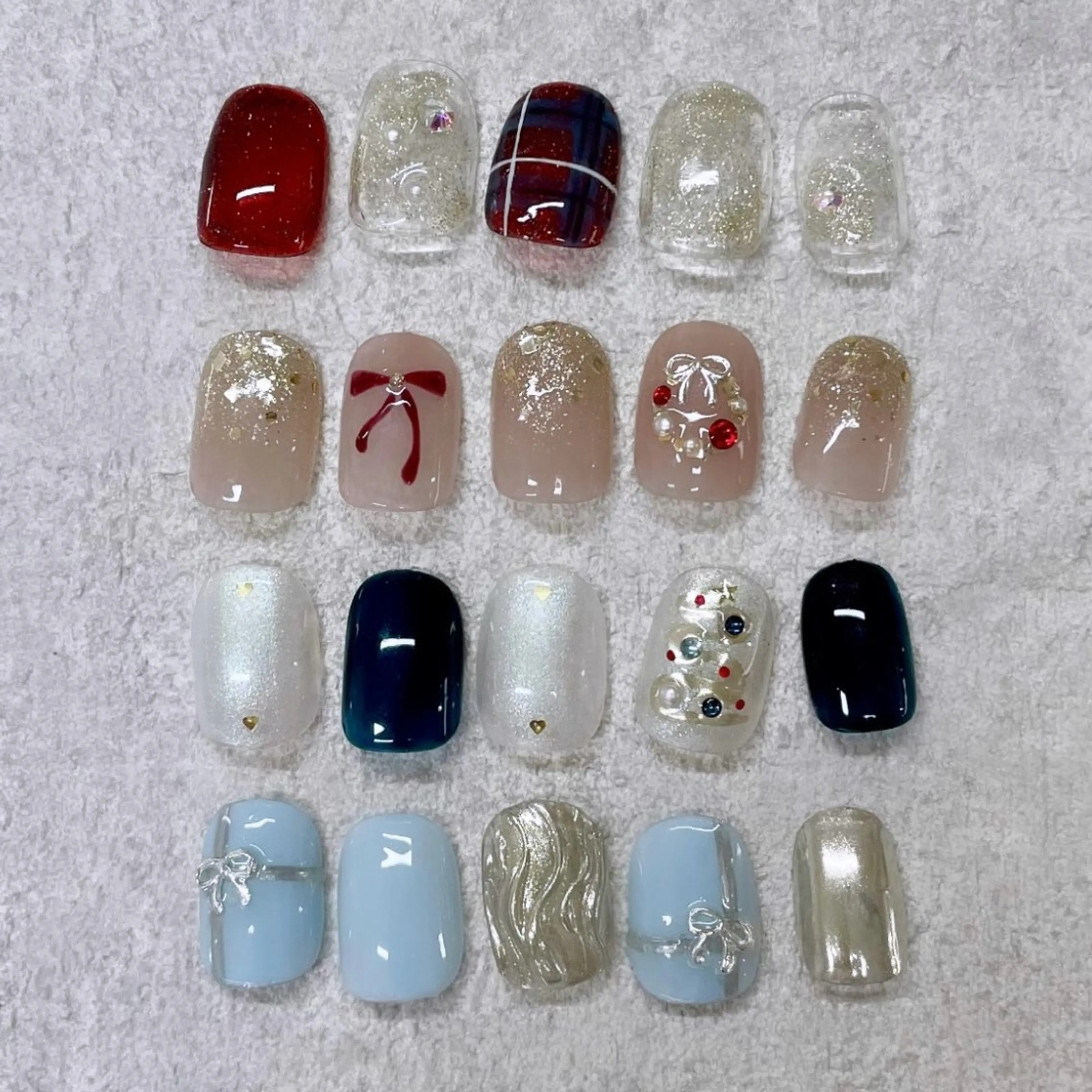 ⭐︎11月限定価格⭐︎ネイルモデル【HAND】jrサンプルデザイン(カラー変更可能)※ご新規様付け替えオフ無料の写真