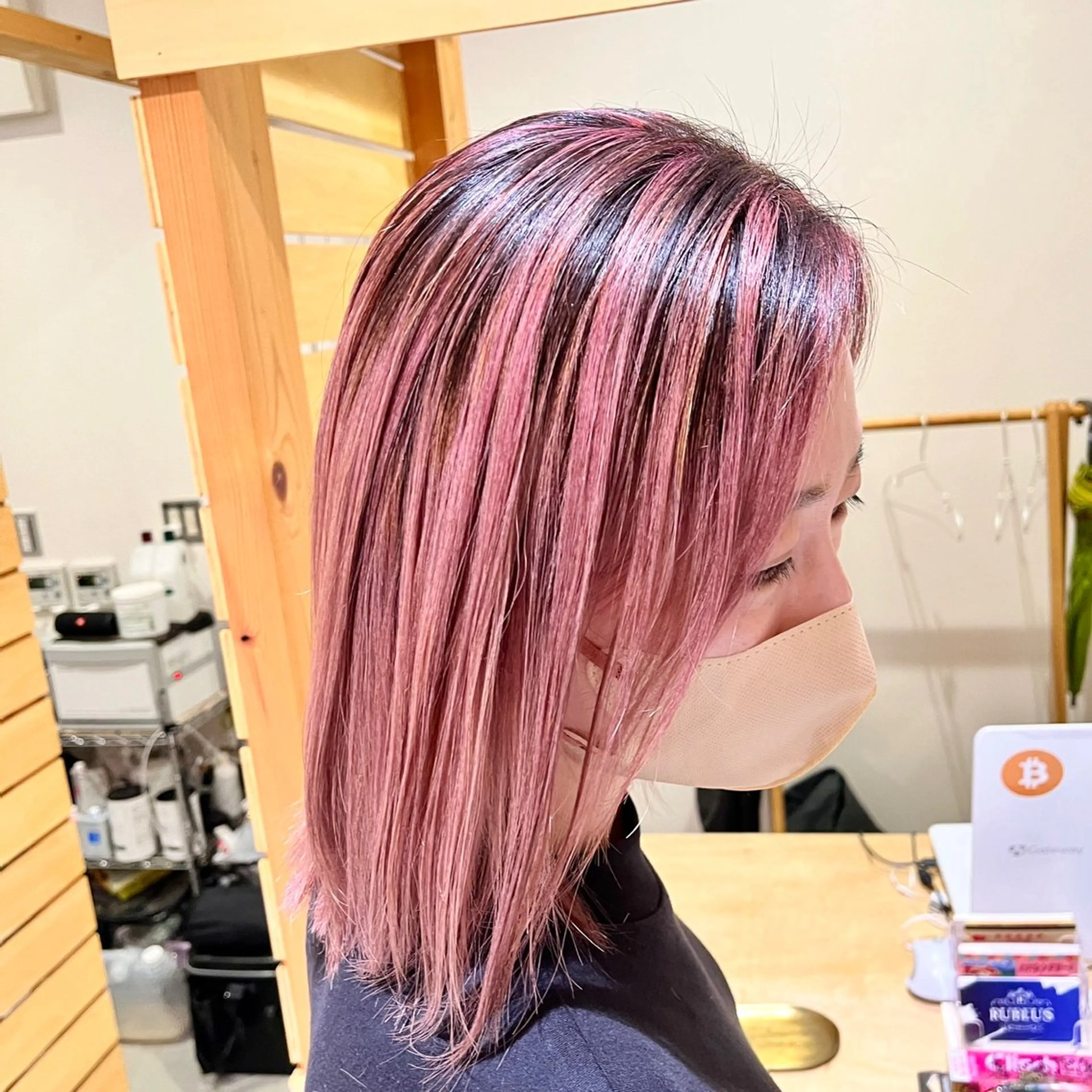ミディアム カラー ブリーチ ヘアカラー トリートメント ヘアセット RUBEUS【ルベウス】所属・✨艶々カラー🎨 杉本賢人のヘアスタイル