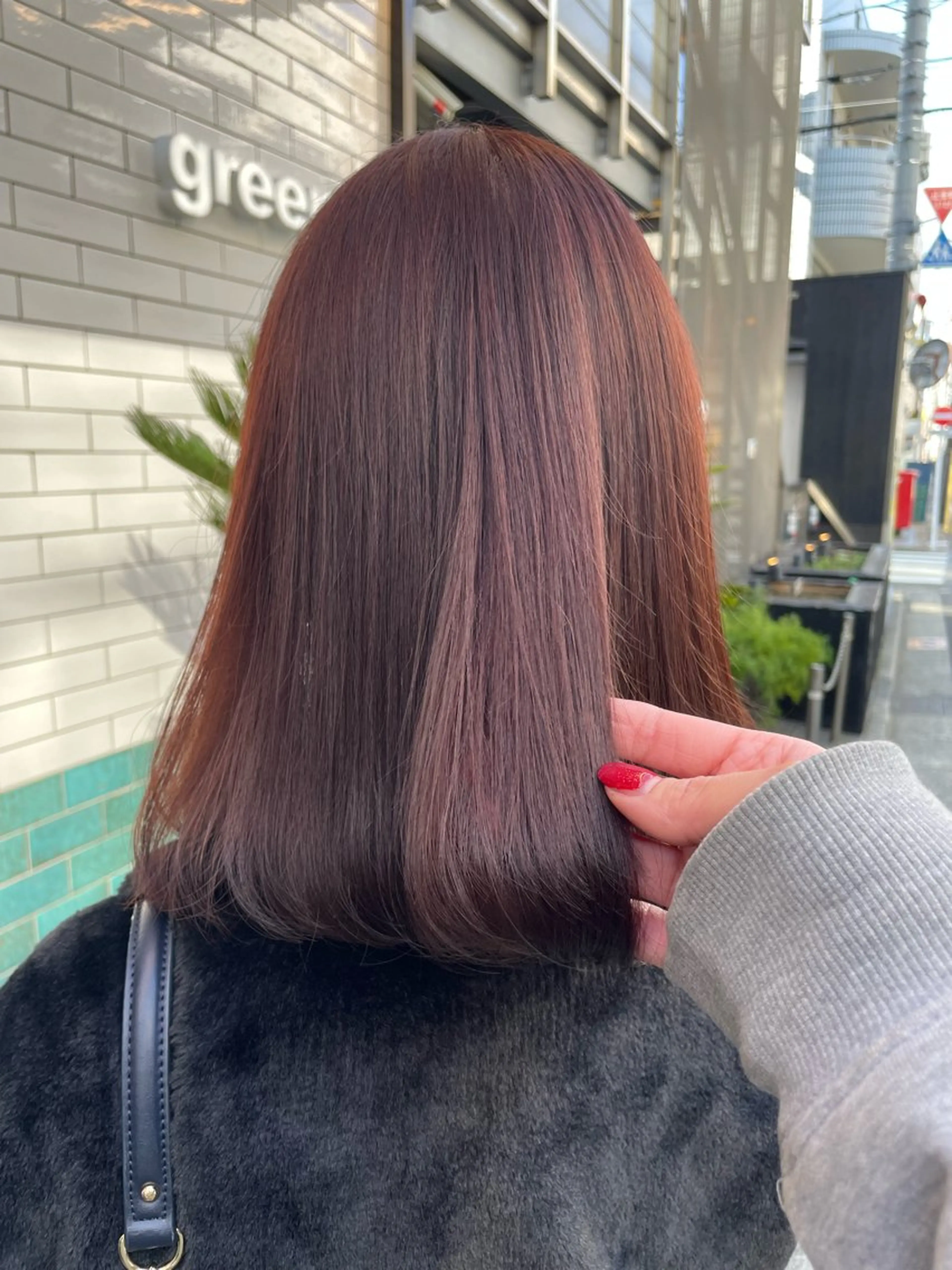 ミディアム カラー パーマ ヘアアレンジ madokaレイヤー /暖色カラーのヘアスタイル