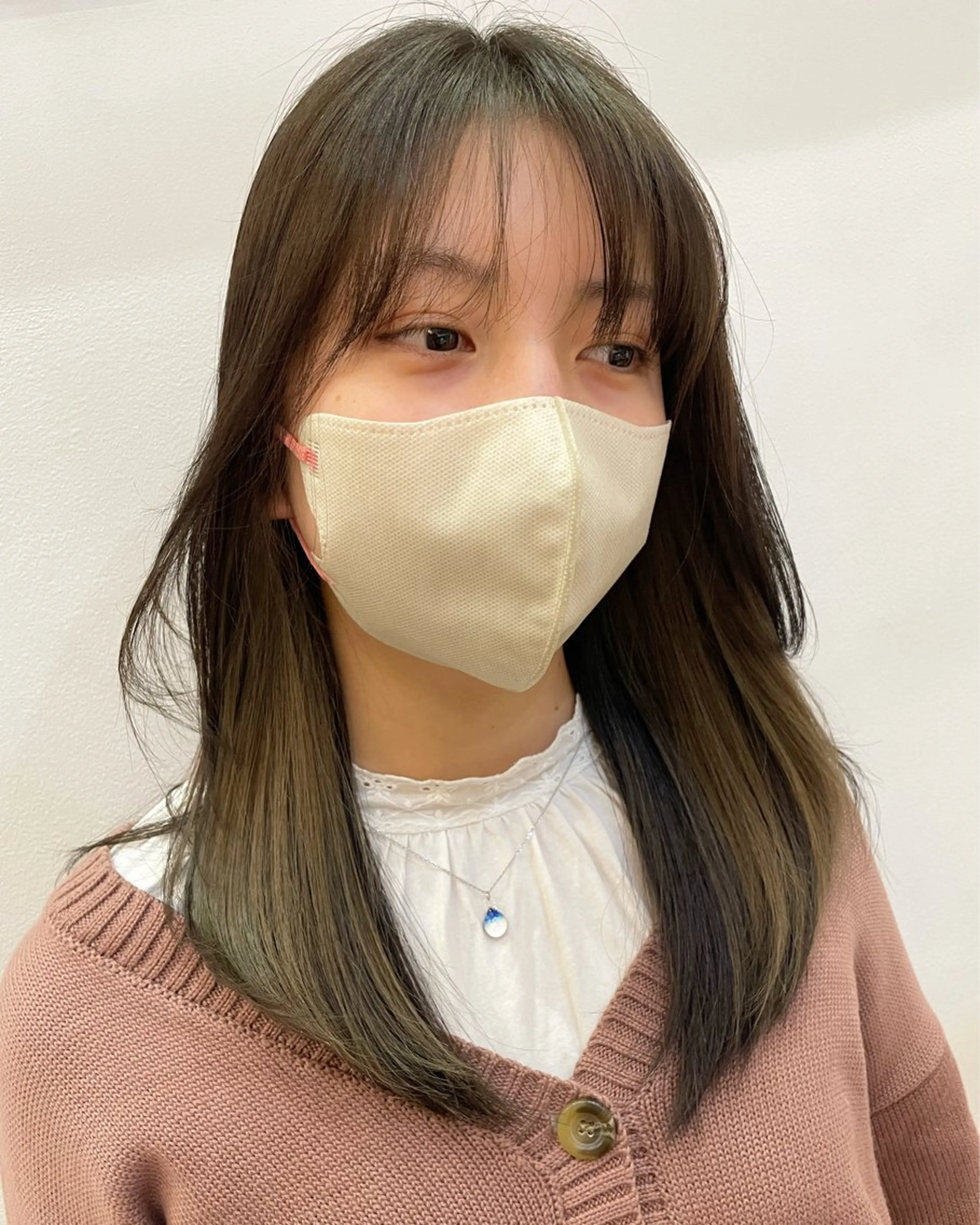 セミロング カラー 透明感カラー グレージュ オリーブグレージュ オリーブグレー ヘアカラー 🍑おおしまくるみ 🍑暖色colorのヘアスタイル