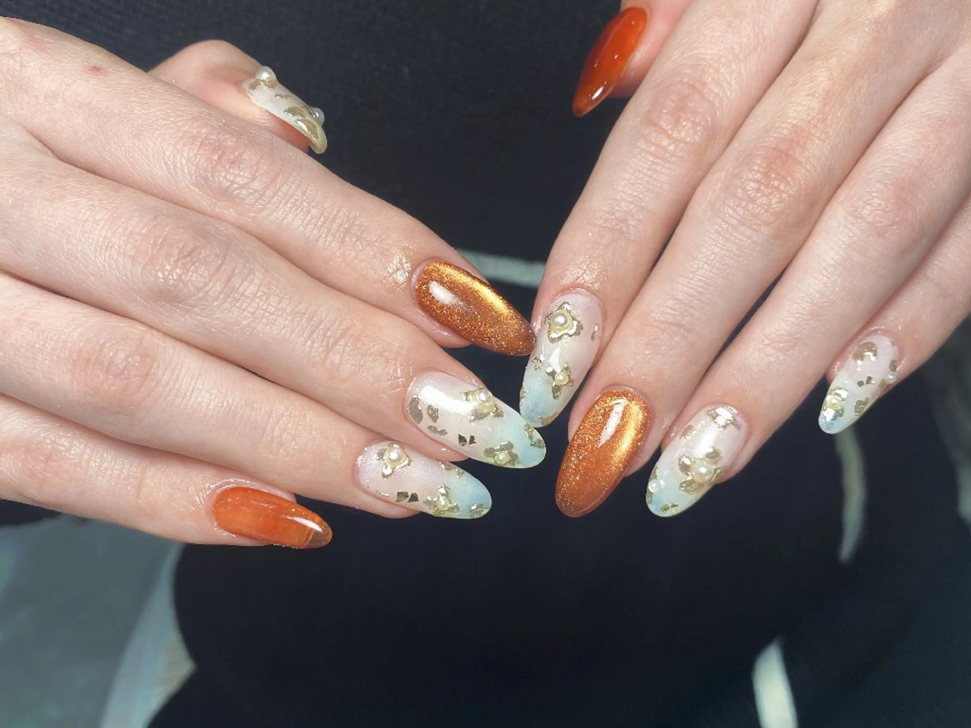 ネイル チークネイル フレンチネイル ジェルネイル ガーリー キラキラネイル ハンドネイル UM Nail Salonのネイルデザイン