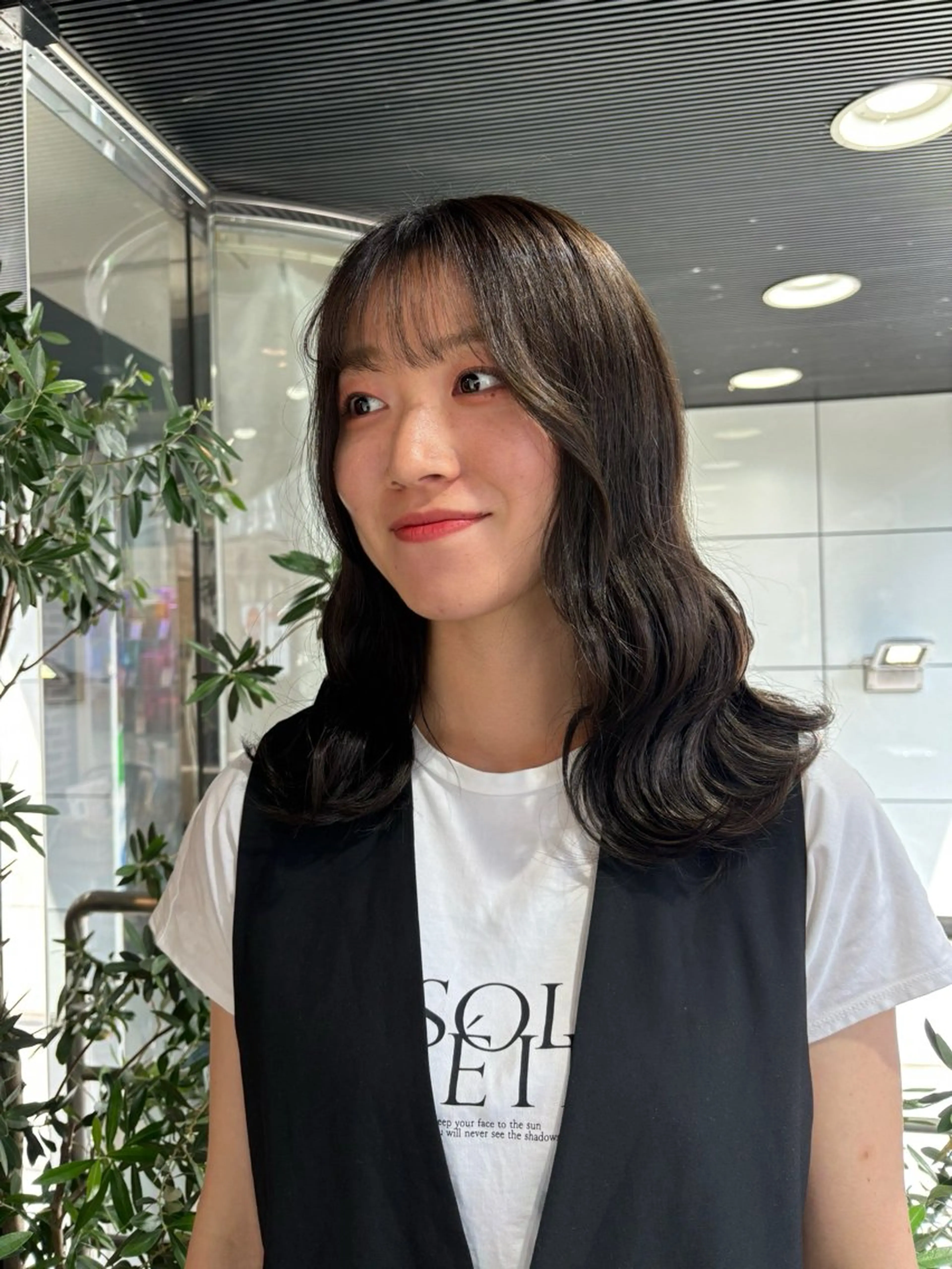 カラー ブリーチ ケアブリーチ ダブルカラー ハイトーンカラー インナーカラー ヘアカラー 暗髪/レイヤー/ボブ 🪩💫KAYOのヘアスタイル