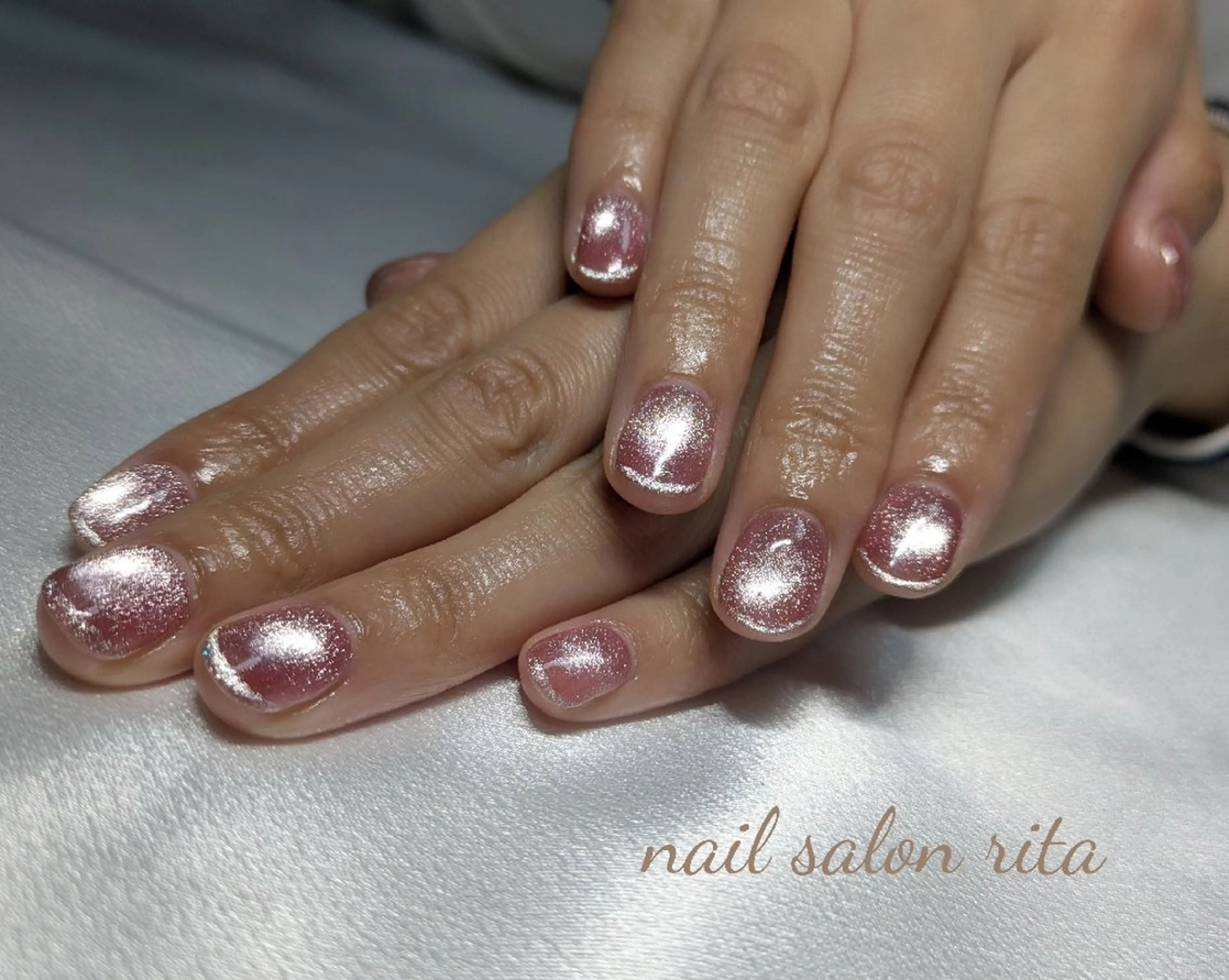 ネイル nail salon rita所属・柴田 理紗のネイルデザイン