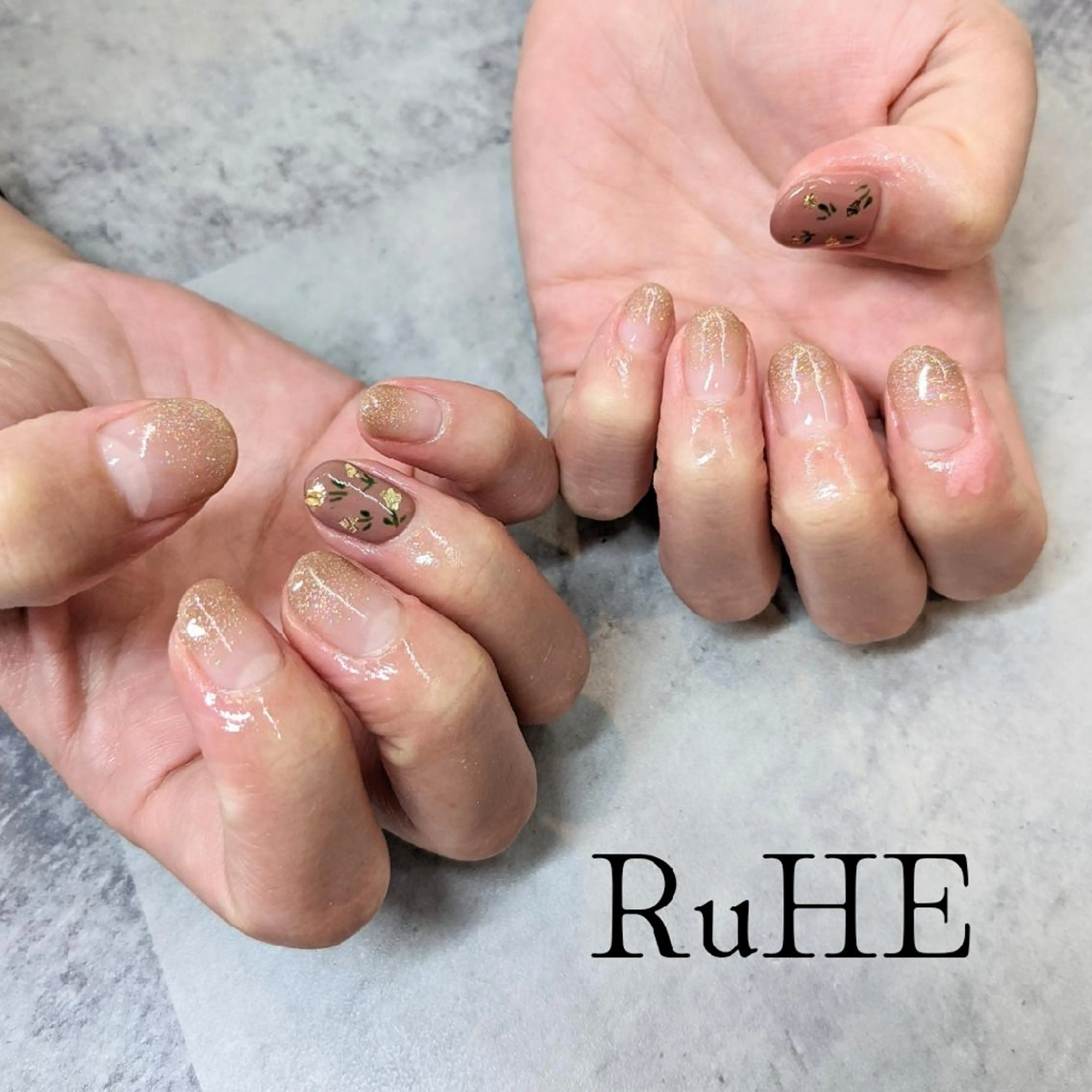 ネイル アートネイル ラメ(グリッター) ラメグラデーション RuHE （BB nail)のネイルデザイン