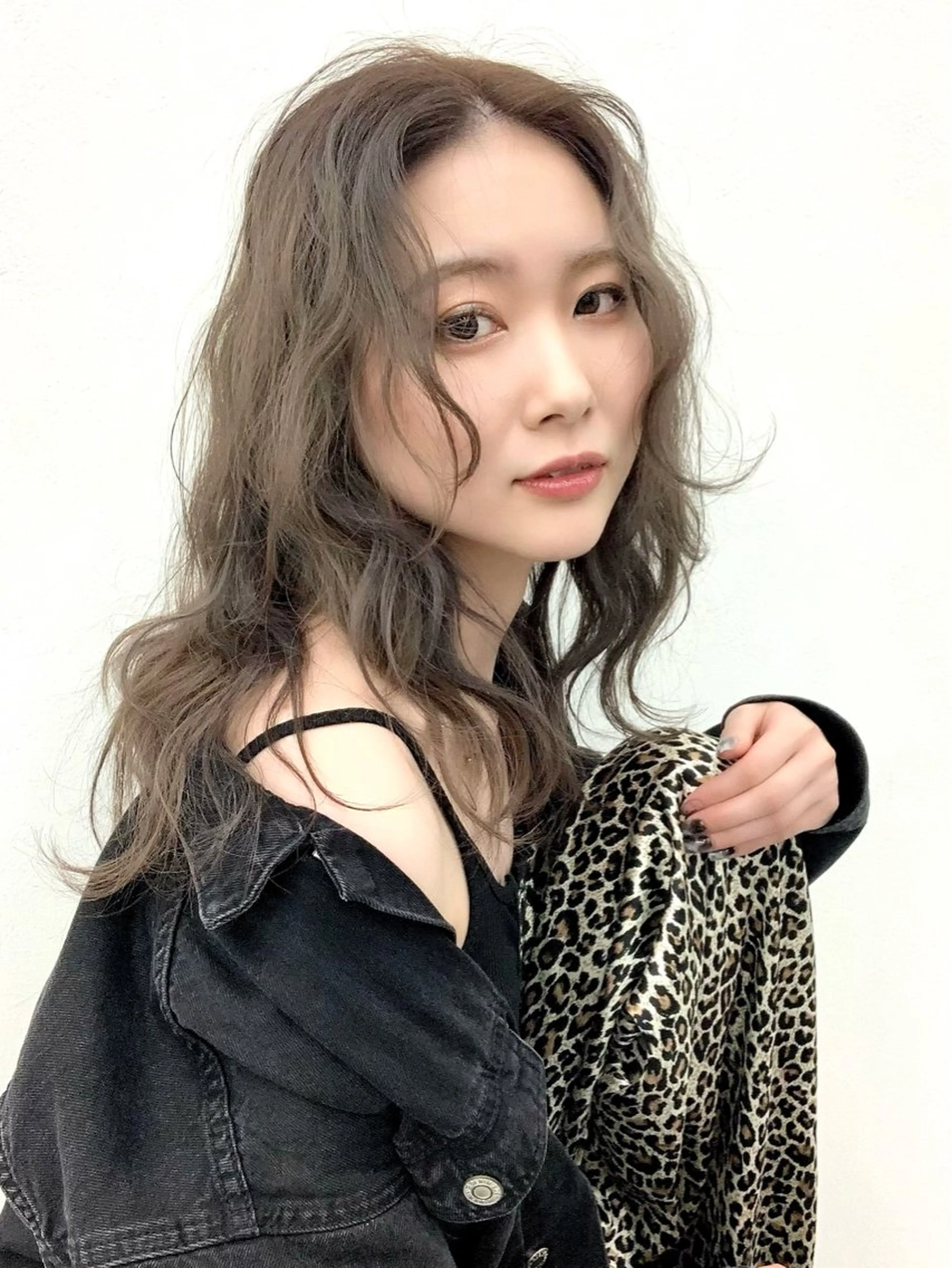 ロング カラー カット ヘアカラー トリートメント レイヤーカット韓国 暖色⭐︎KANAKOのヘアスタイル