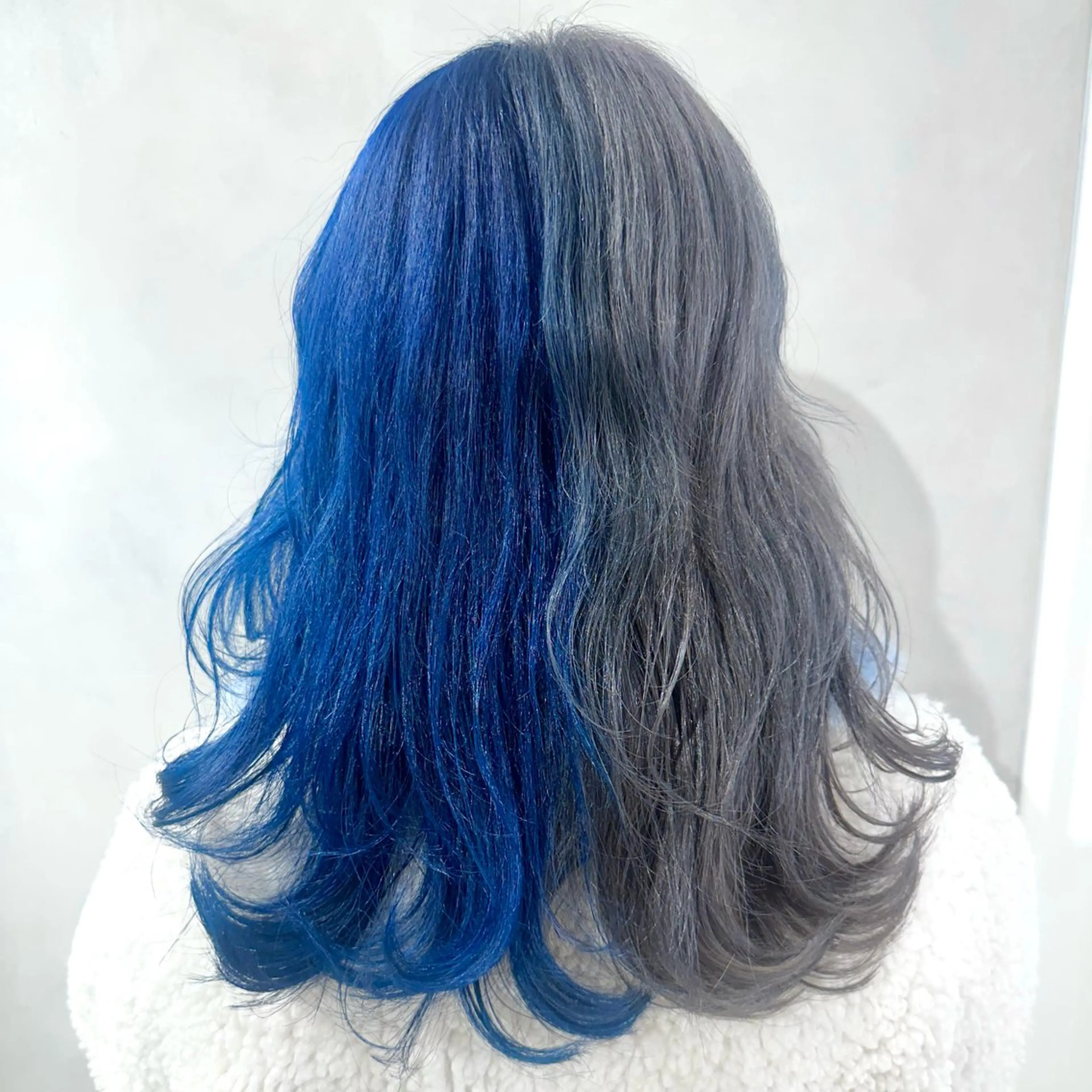 ミディアム カラー ヘアカラー トリートメント デザインカラー/パー マ🦖外岡咲希🦖のヘアスタイル