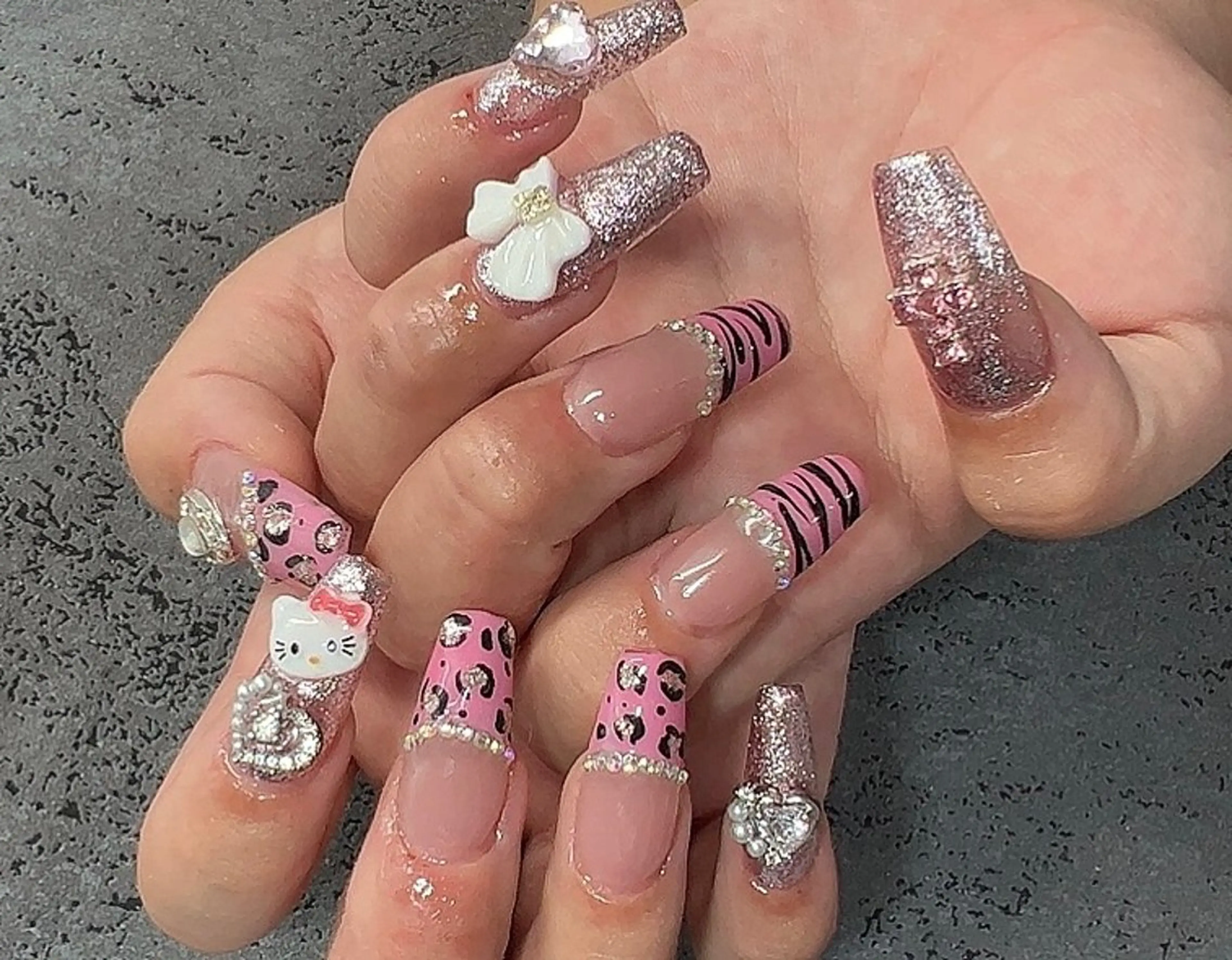 ギャルネイル #キティちゃん #ジェリップやり放題｜Ruana Nailの