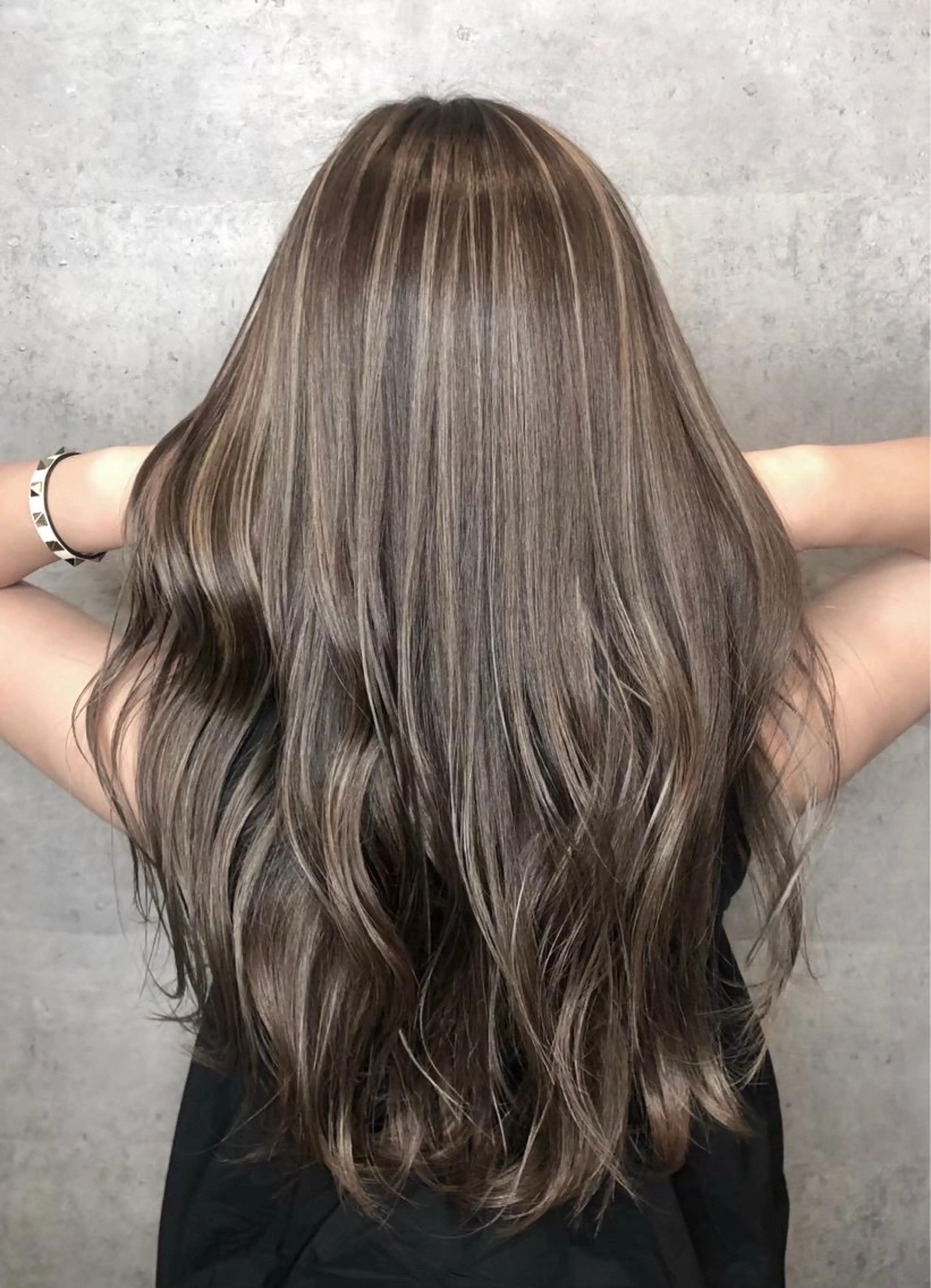 ロング カラー ヘアカラー _WHITE並木店所属・林 慶大郎のヘアスタイル