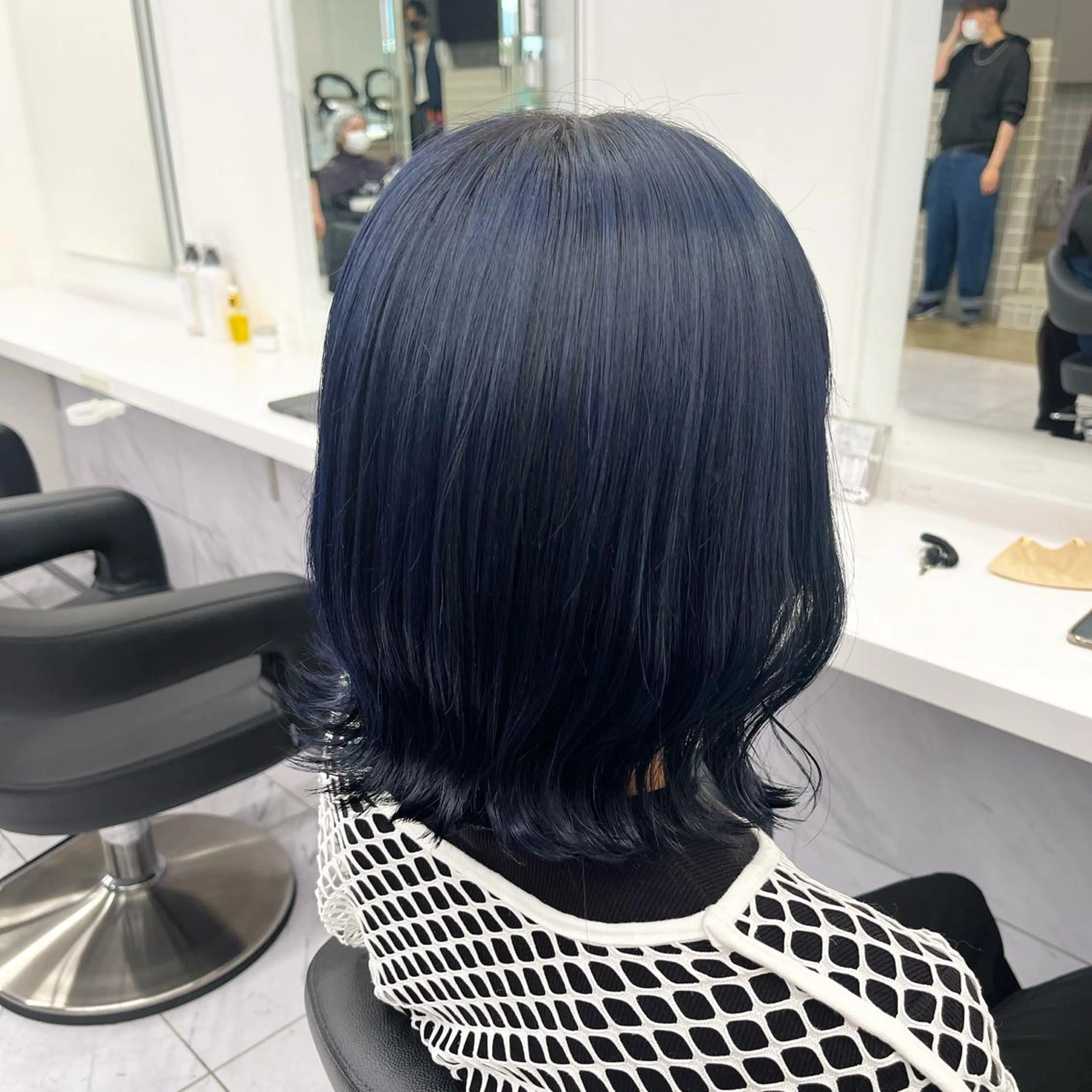セミロング カット ヘアカラー トリートメント ヘッドスパ ヘアセット 寒色＆ブリーチ特化 寒色MiOのヘアスタイル