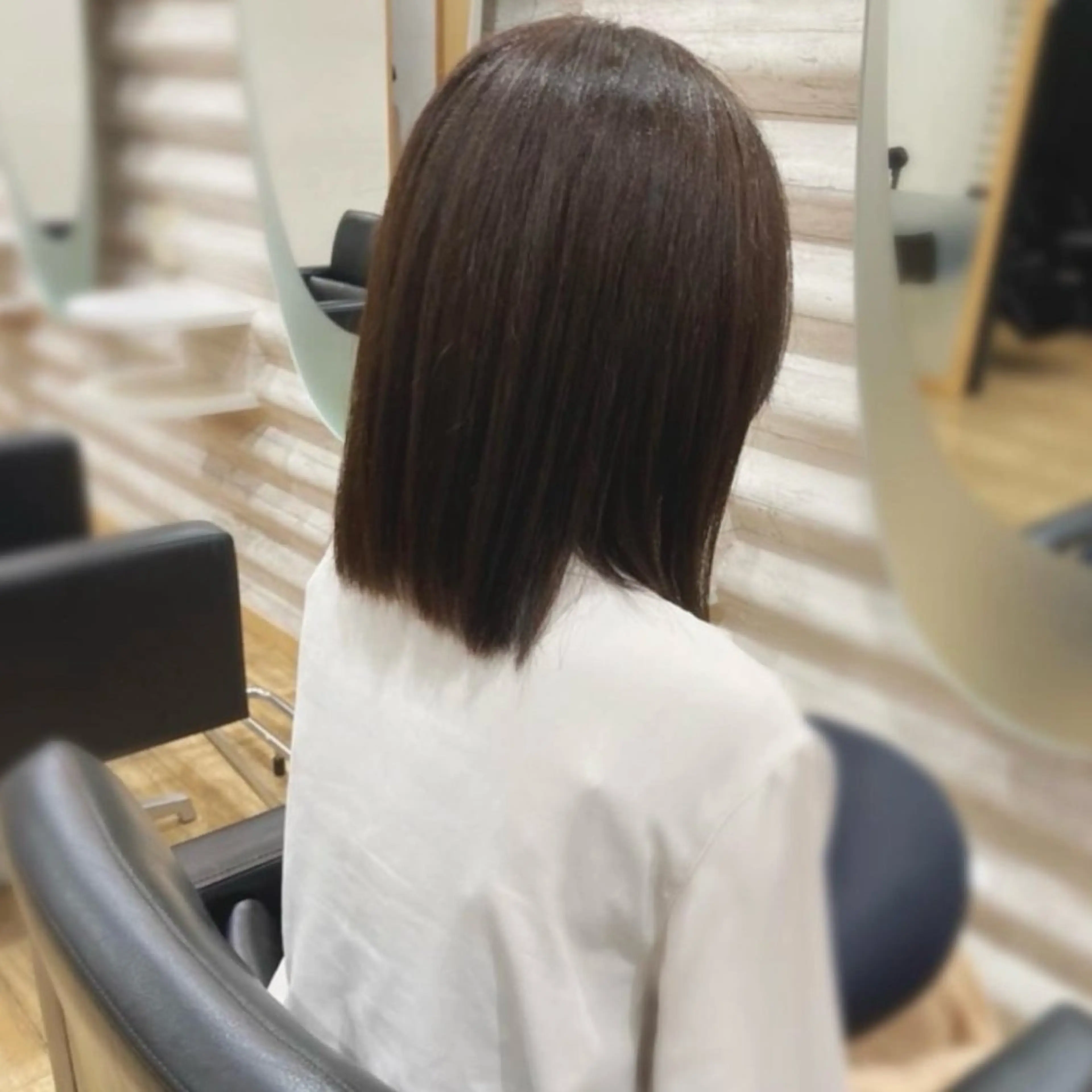 セミロング カラー 髪質改善 トリートメント カラーダメージが艶々 『ケア特化店』KONのヘアスタイル