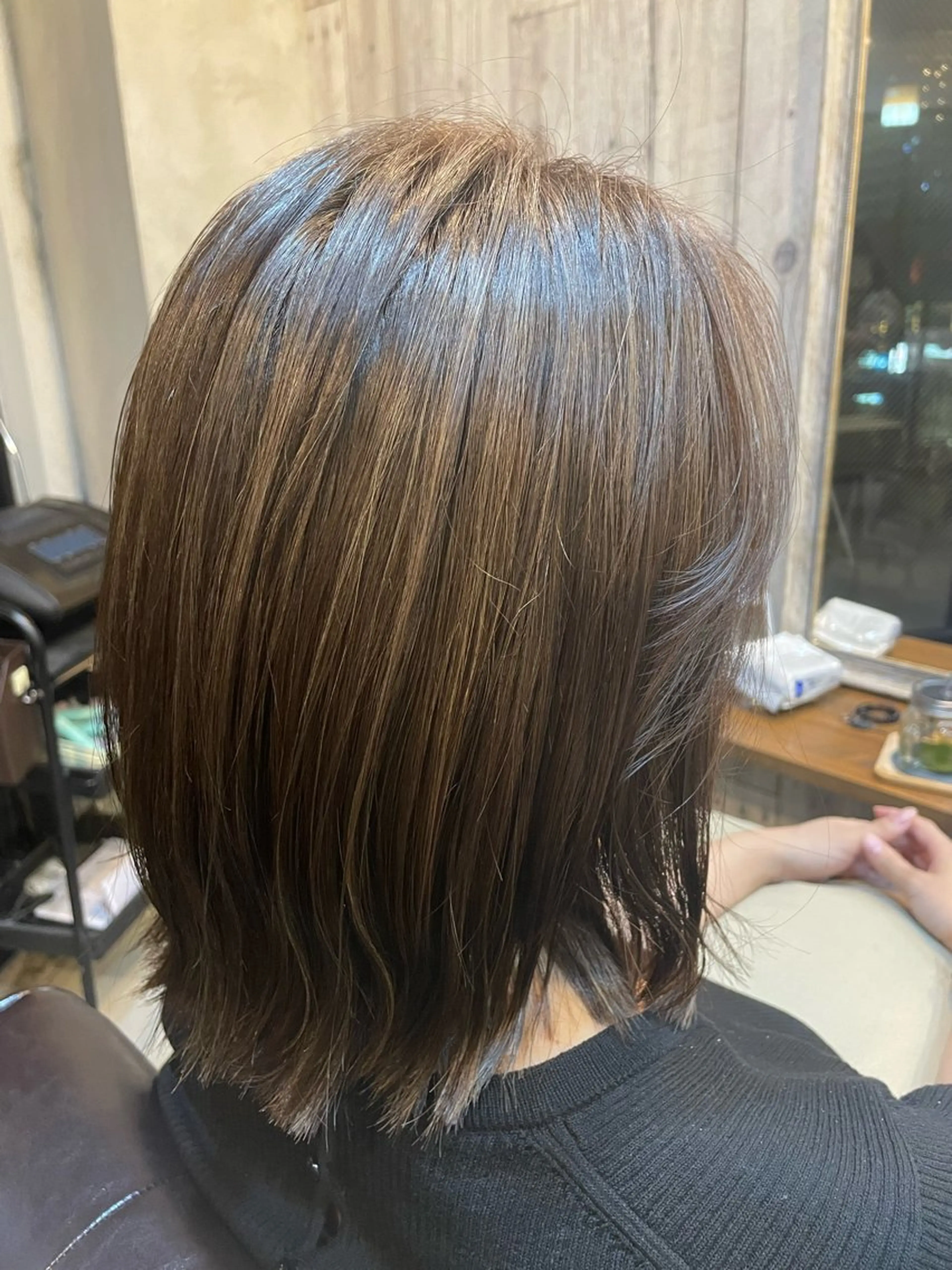 ミディアム カラー ヘアカラー トリートメント shi hoのヘアスタイル